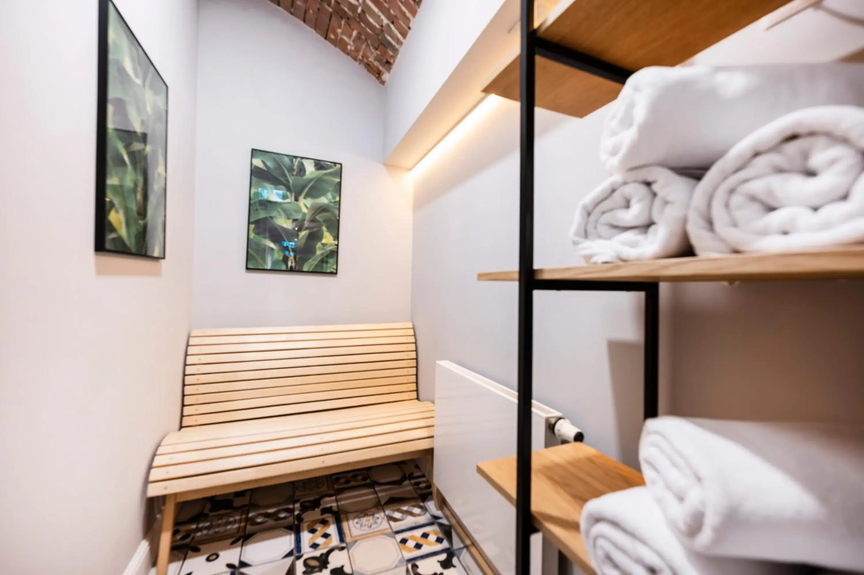 Sauna, Bed in Hotel Indigo Krakow - Old Town by IHG Sauna, Bed in Hotel Indigo Krakow - Old Town by IHG