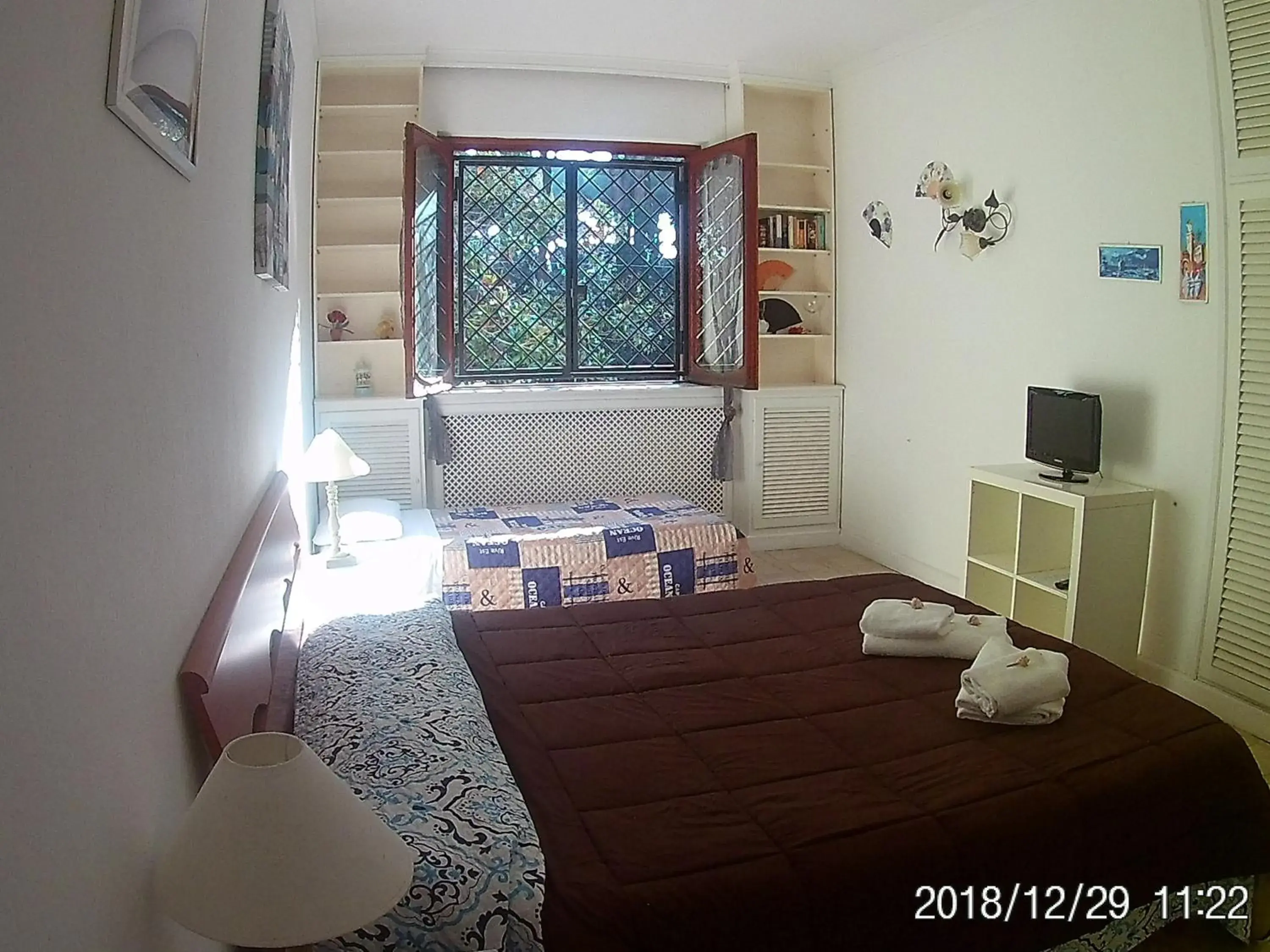 Triple Room with Private Bathroom in La casa di Nataly Triple Room with Private Bathroom in La casa di Nataly