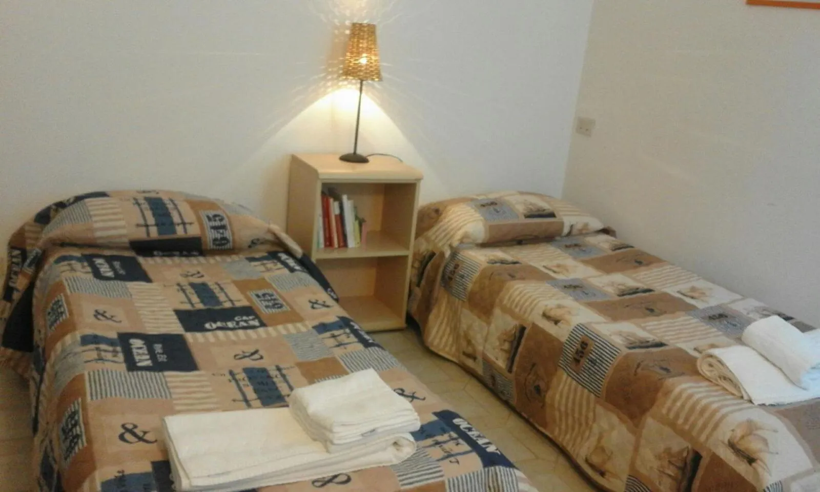 Property building, Bed in La casa di Nataly