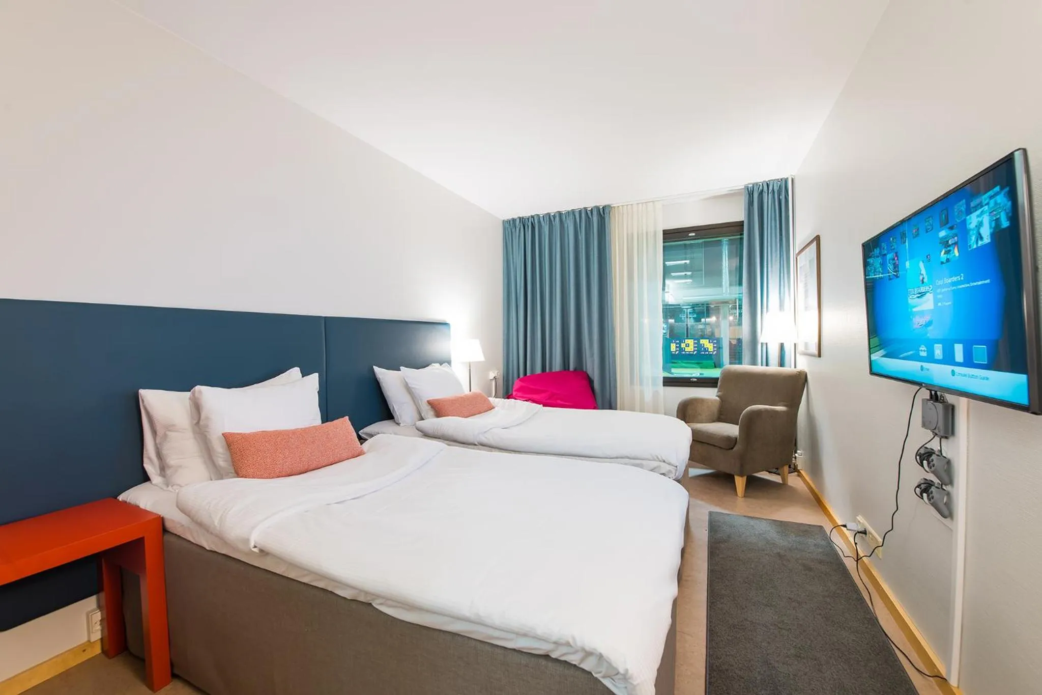 Twin Room with Indoor Views  in Quality Hotel Sveitsi