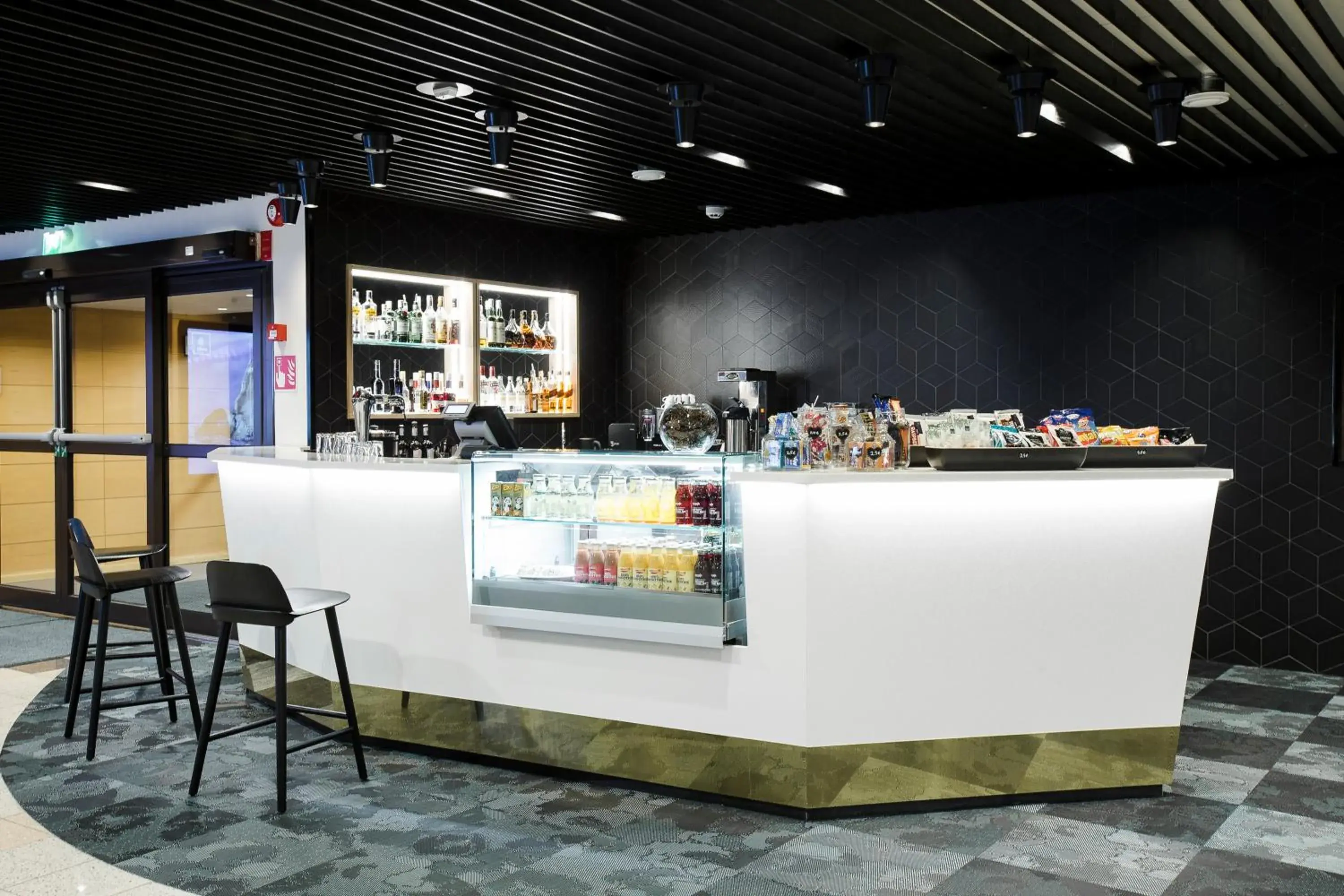 Lounge or bar in Quality Hotel Sveitsi Lounge or bar in Quality Hotel Sveitsi