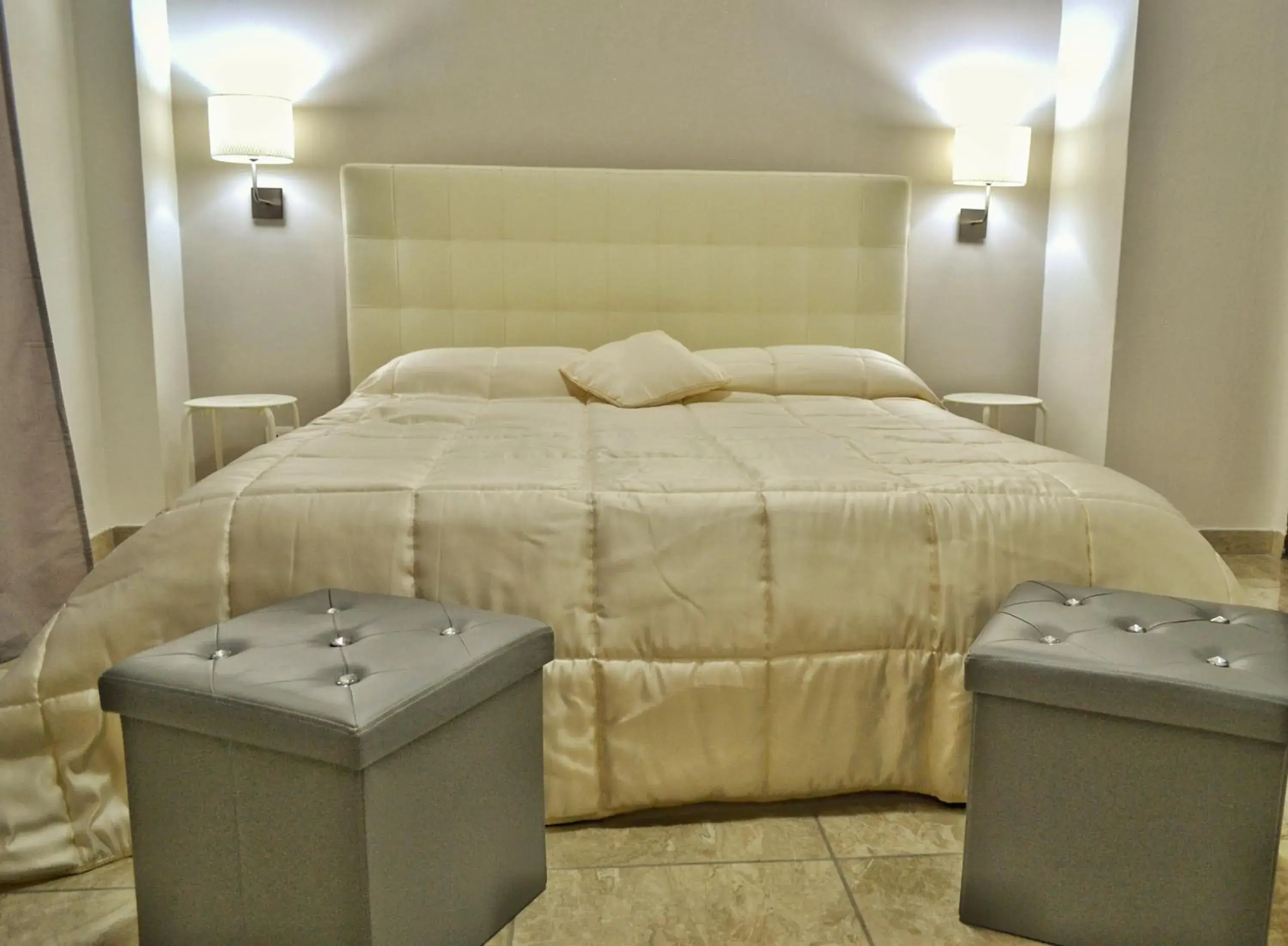 Double Room with Private Bathroom in B&B Lungomare Double Room with Private Bathroom in B&B Lungomare