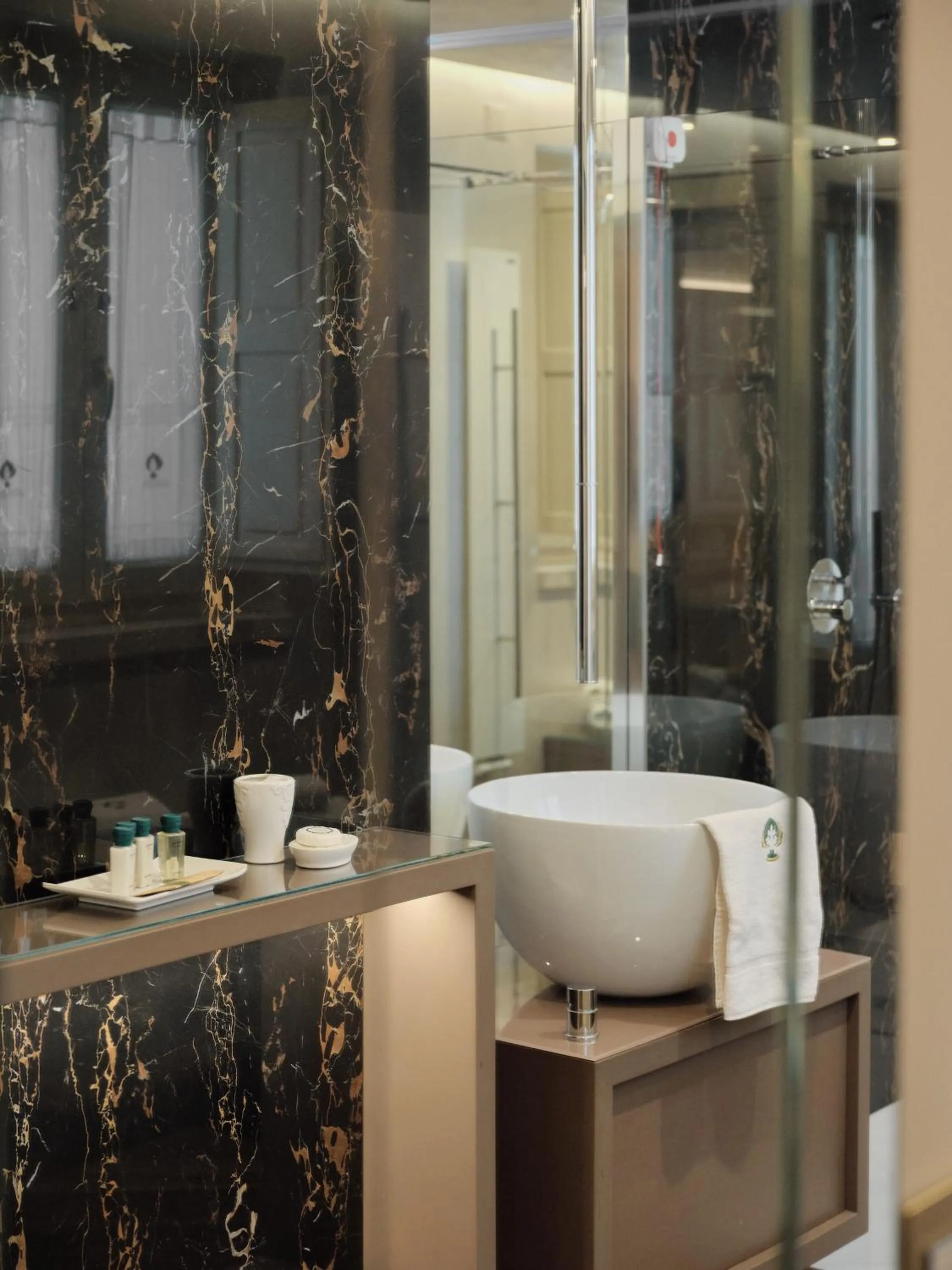 Bathroom in Palazzo Scotto