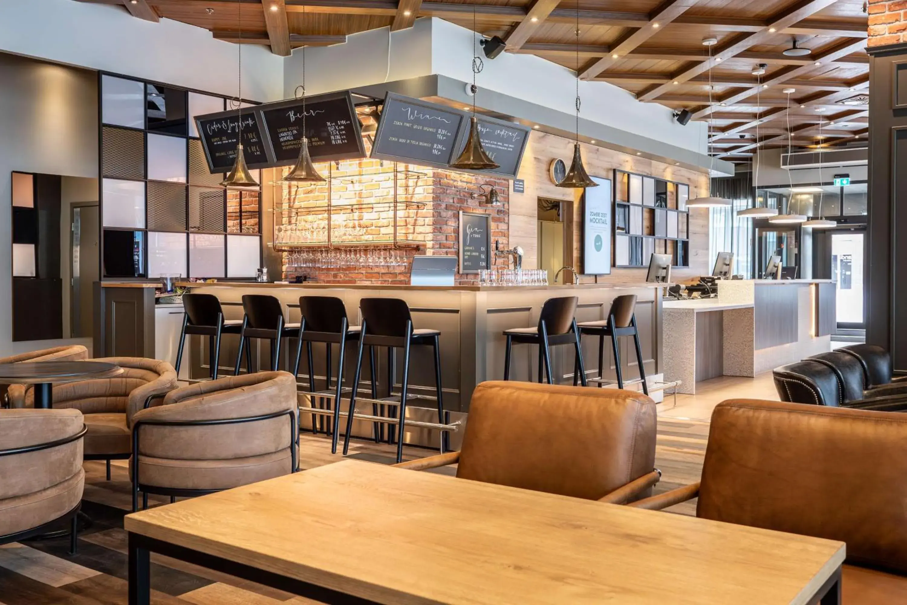 Lounge or bar in Scandic Lahti City Lounge or bar in Scandic Lahti City