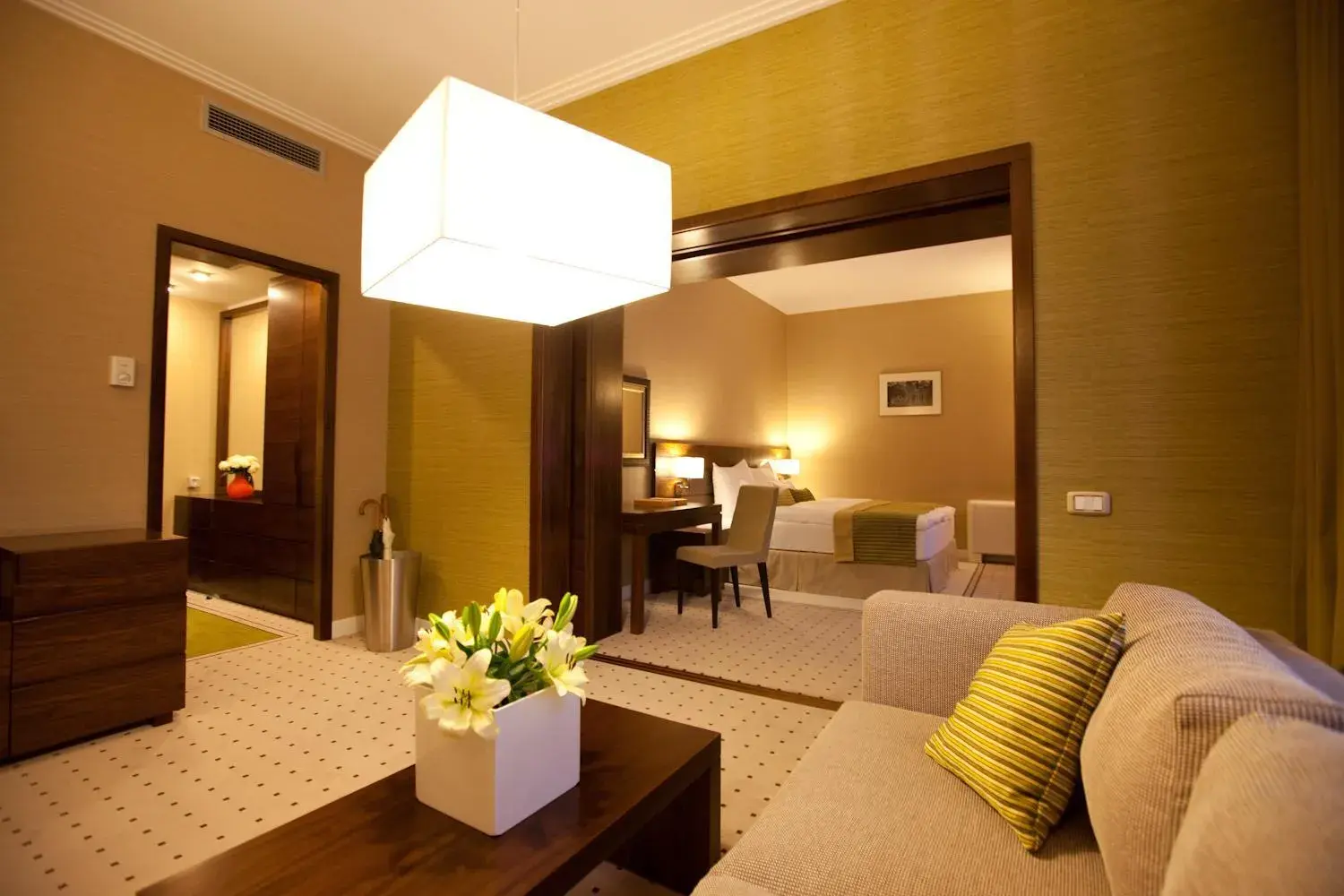 Living room, Bed in Capital Plaza Hotel Living room, Bed in Capital Plaza Hotel