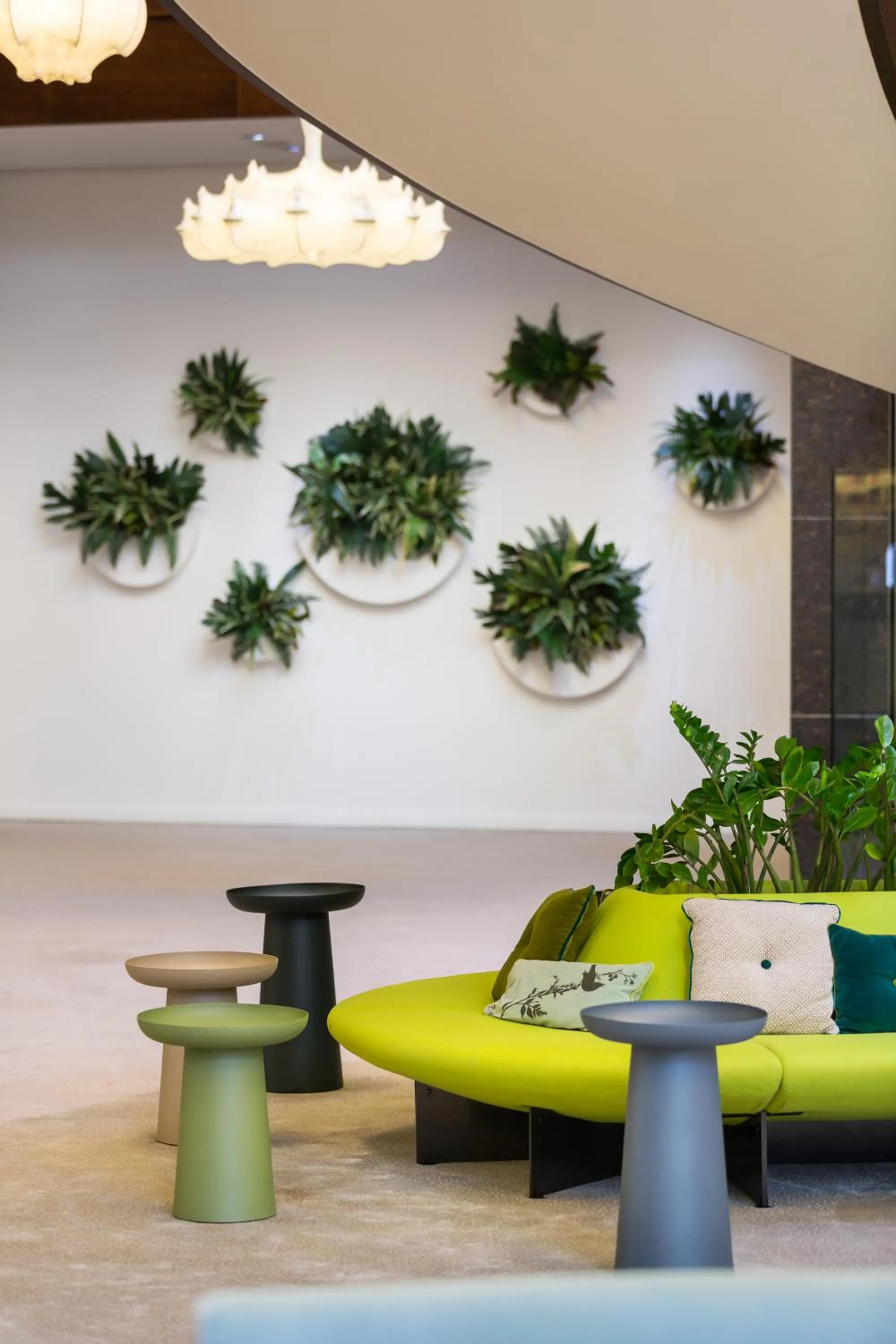Seating area in Capital Plaza Hotel