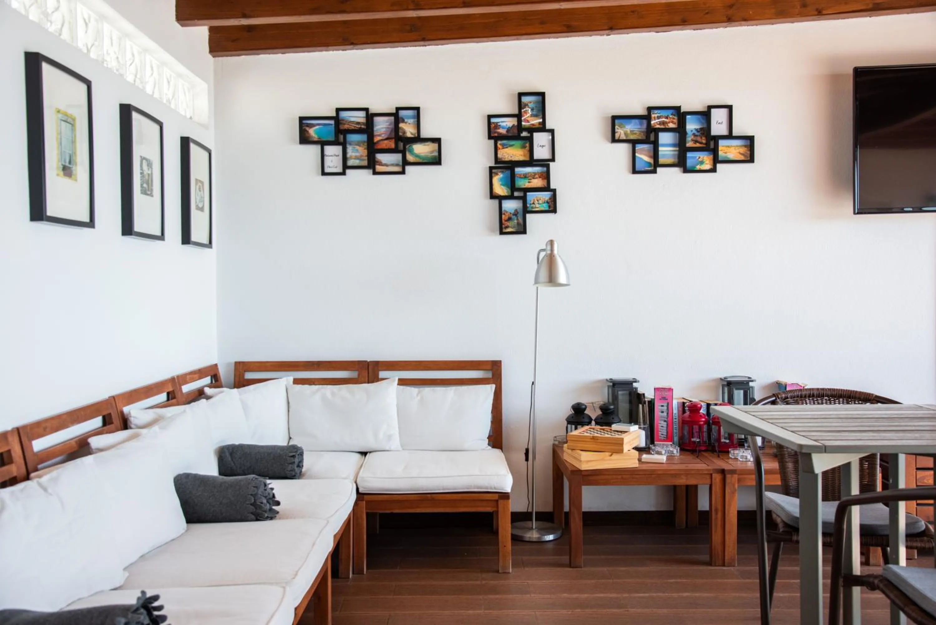 Property building, Bed in Lagos Uptown Bed & Breakfast