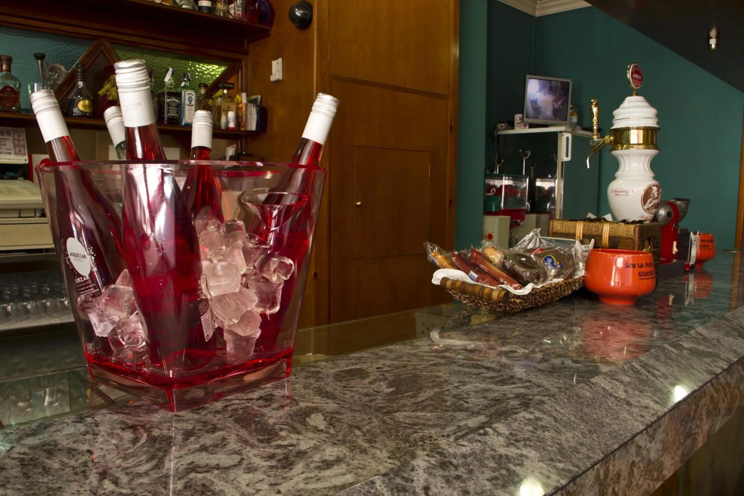 Alcoholic drinks in Hotel Clemente