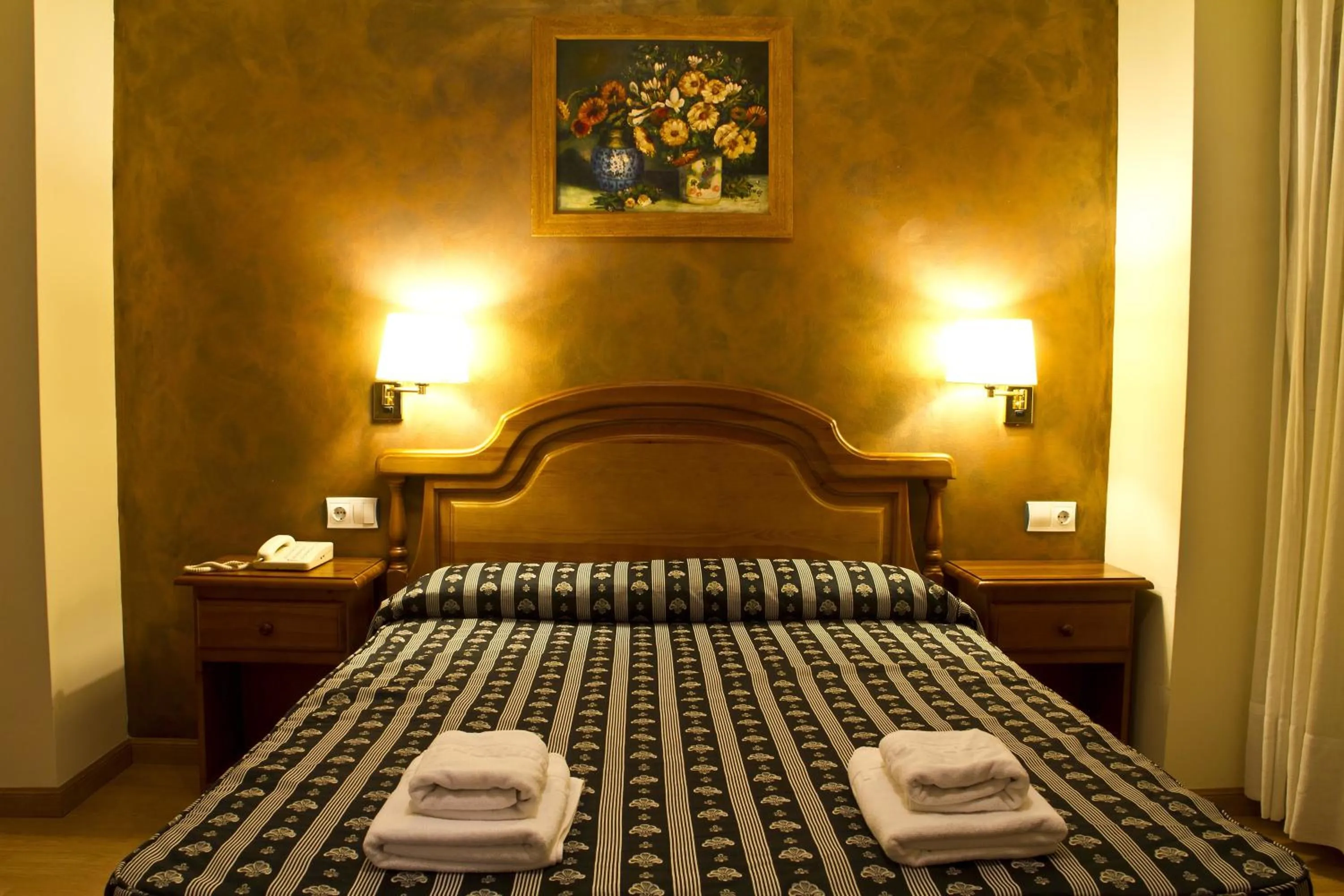 Photo of the whole room, Bed in Hotel Clemente