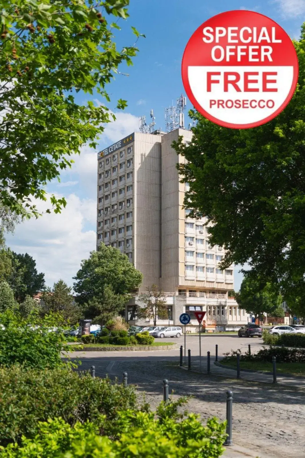 Property building in Hotel Cetate Property building in Hotel Cetate