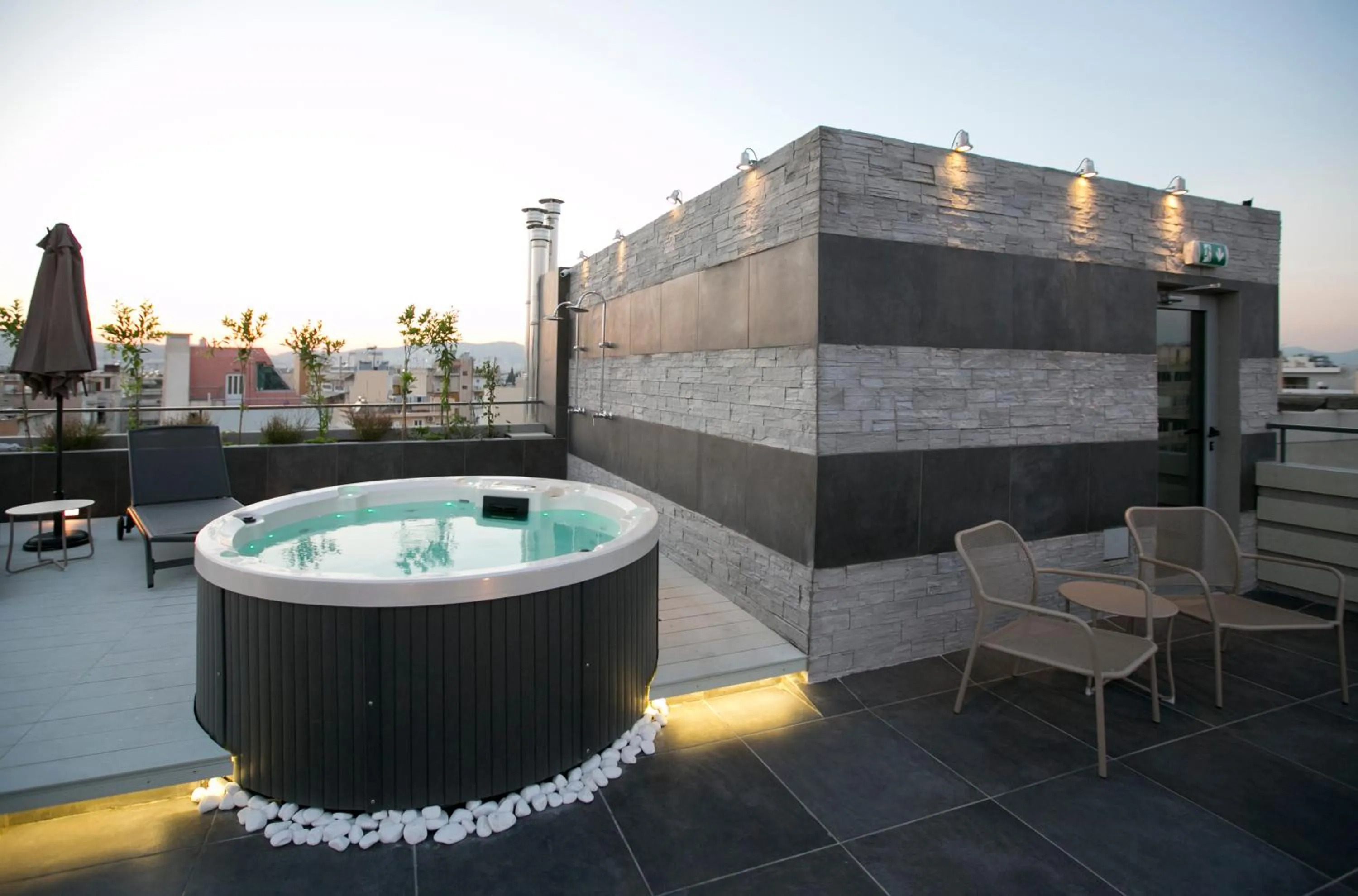 Hot Tub in 47 Luxury Suites
