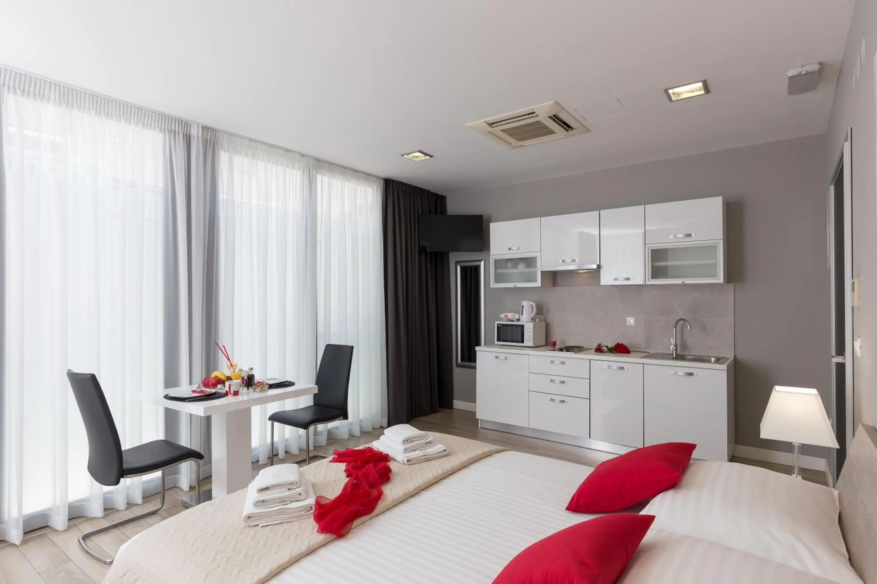 Photo of the whole room, Bed in Apartments ZoomZoom