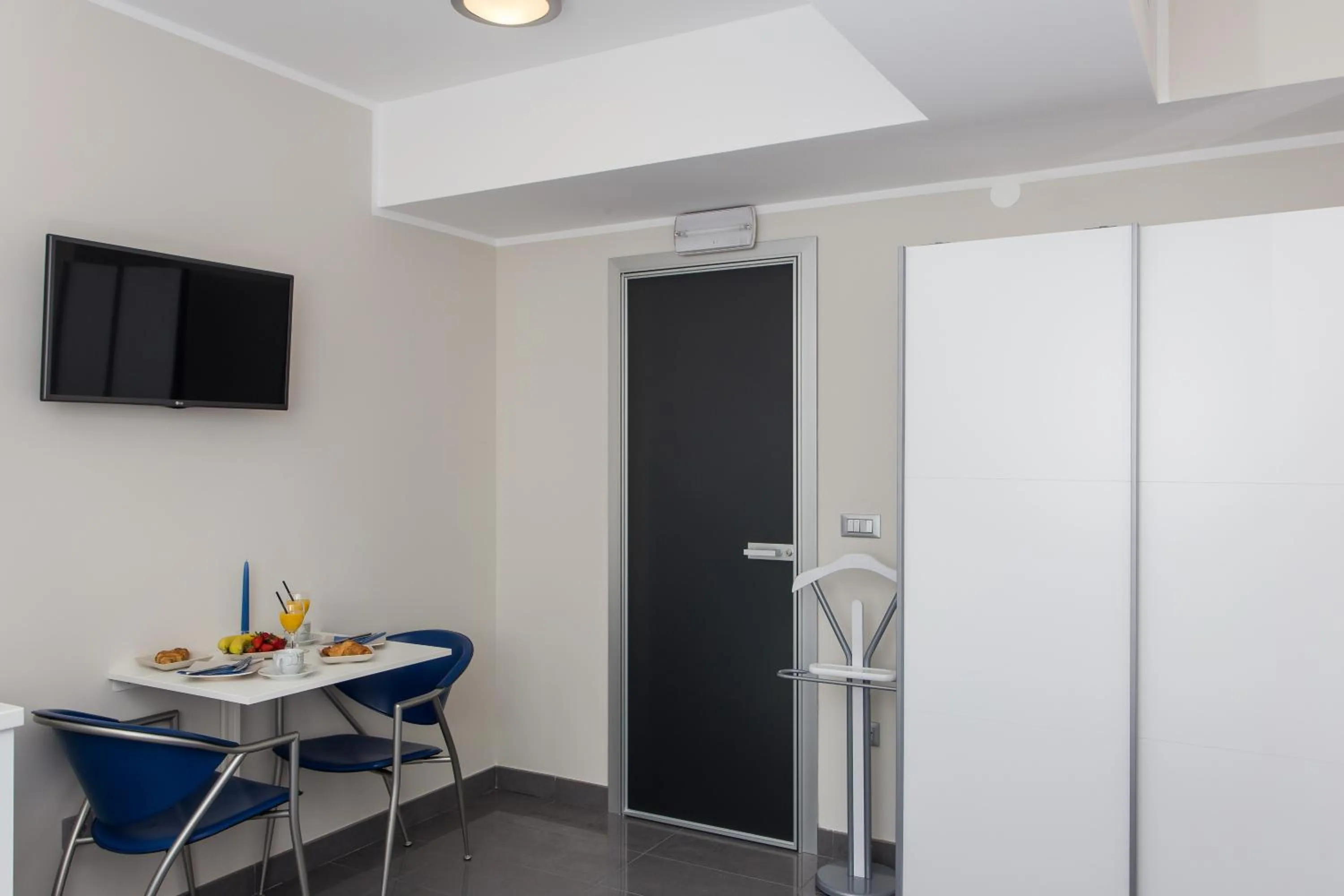 TV and multimedia in Apartments ZoomZoom