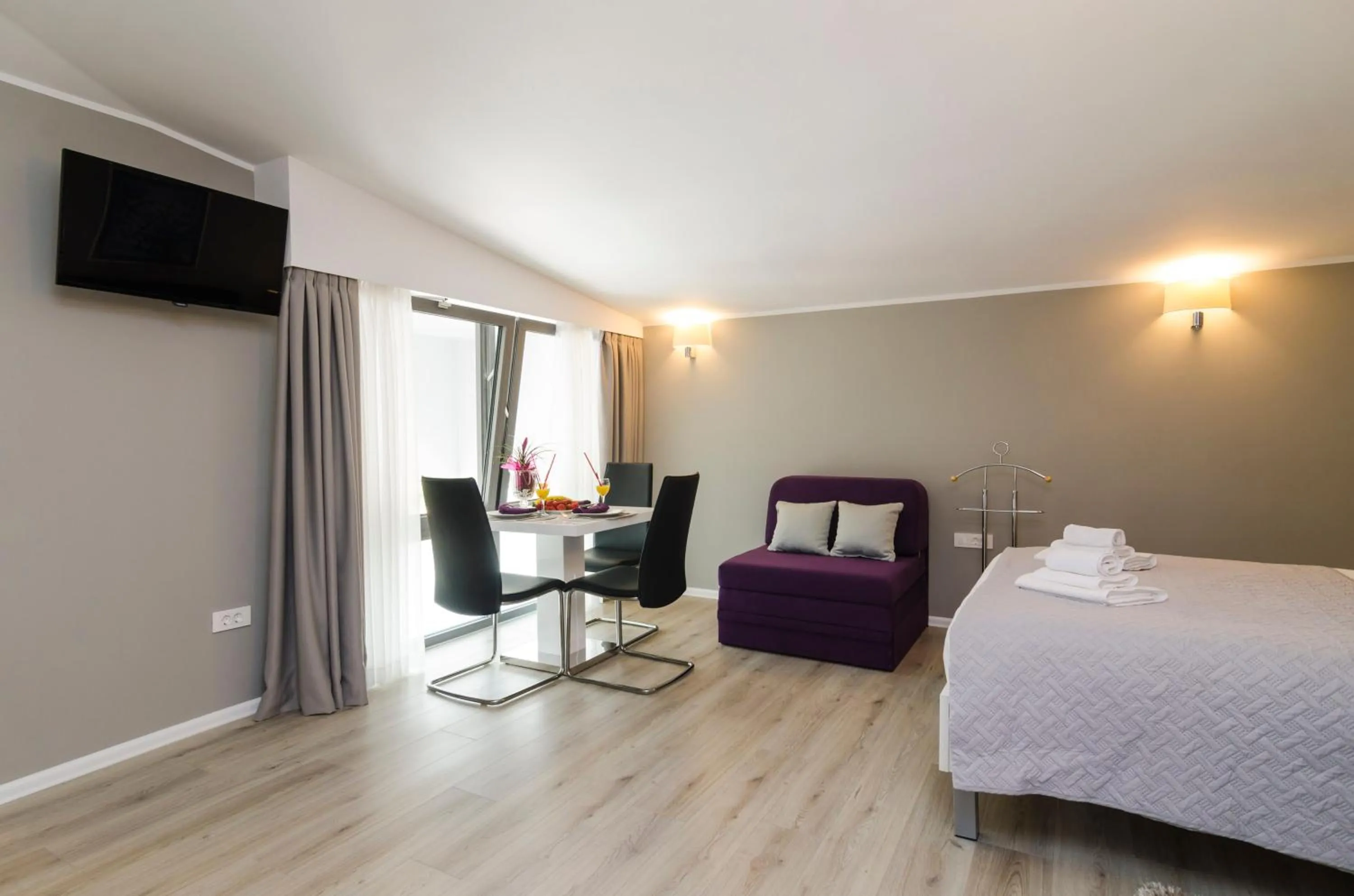 Photo of the whole room, Bed in Apartments ZoomZoom