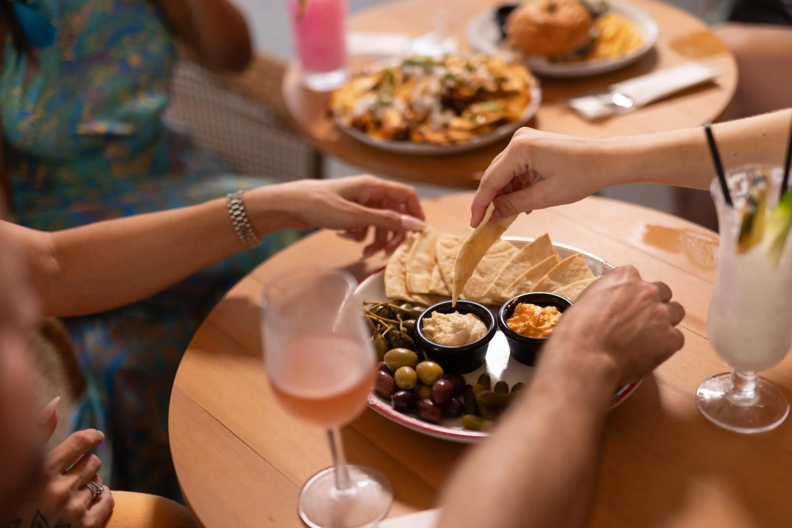 Restaurant/places to eat in Novotel Darwin Airport