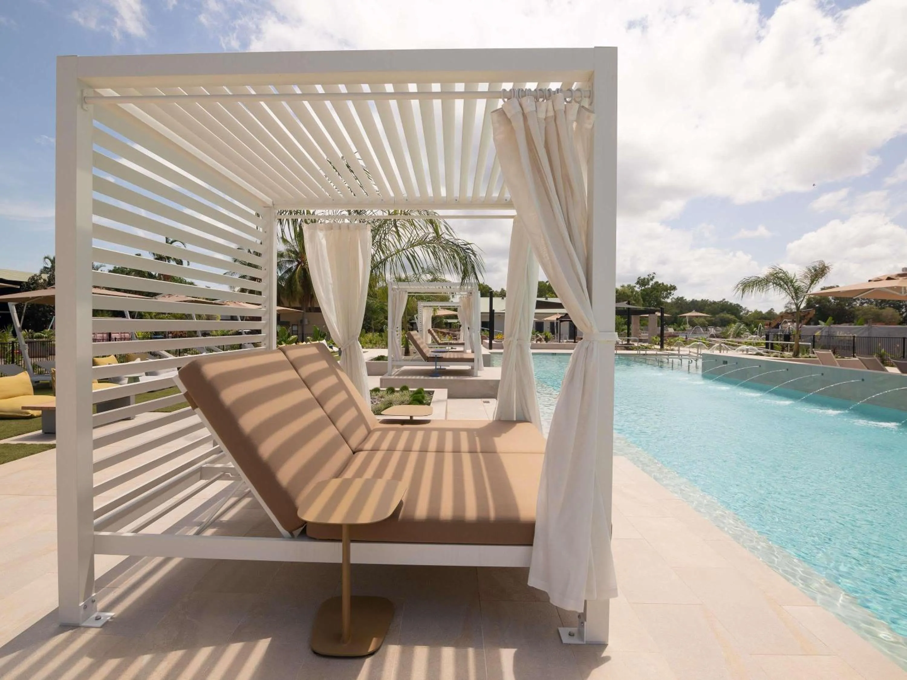 Property building in Novotel Darwin Airport