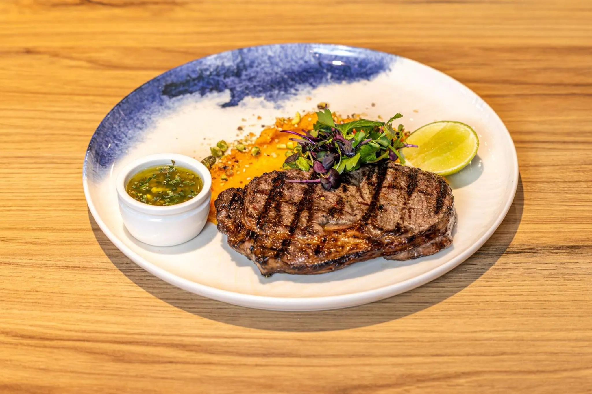 Restaurant/places to eat in Novotel Darwin Airport