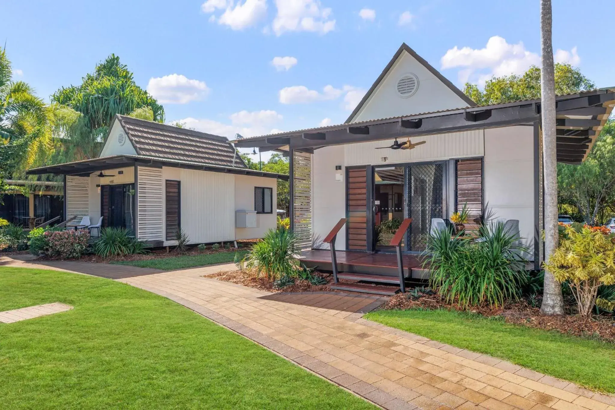 Property building in Mercure Darwin Airport Resort Property building in Mercure Darwin Airport Resort