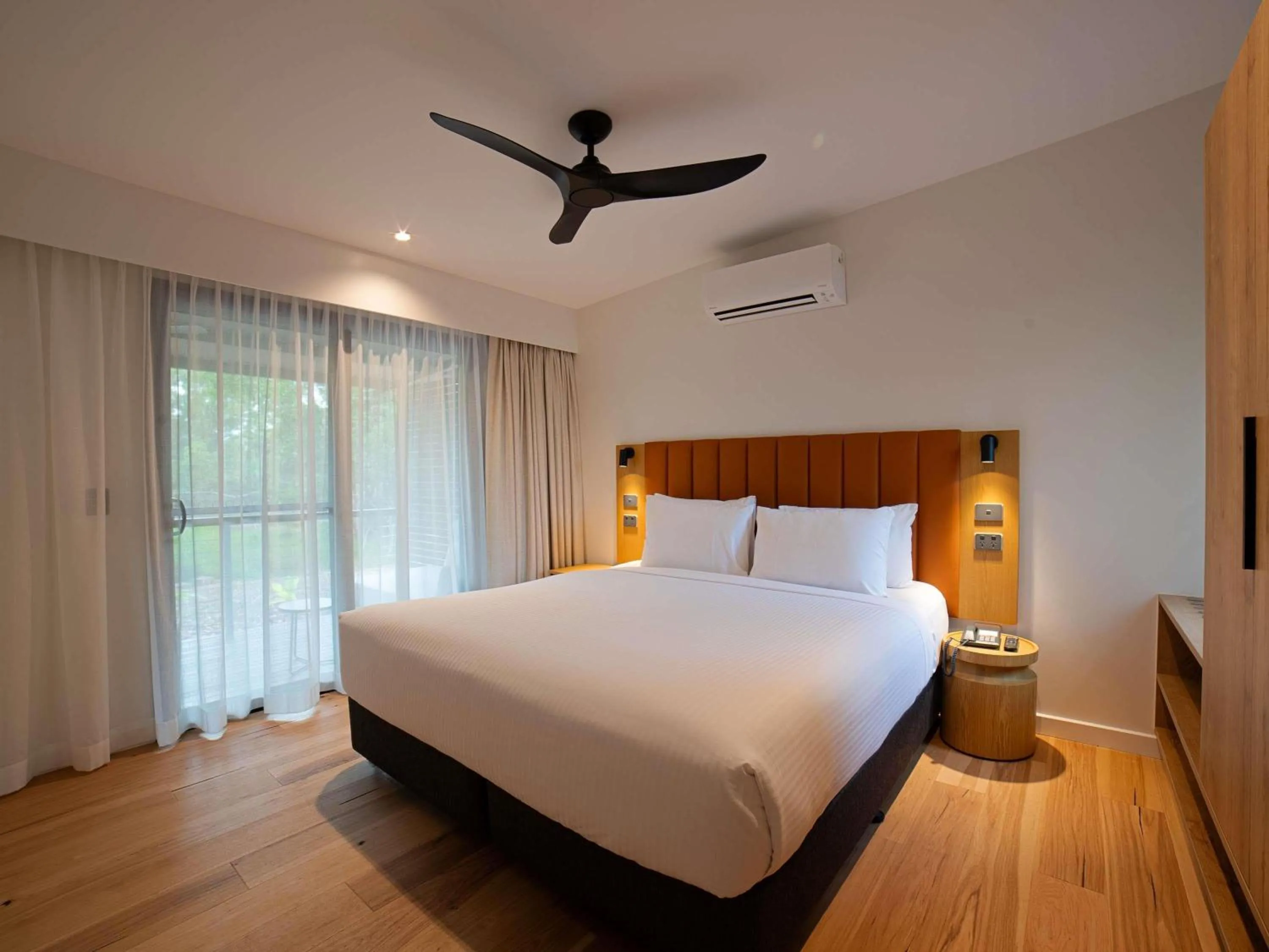 Bedroom, Bed in Mercure Darwin Airport Resort
