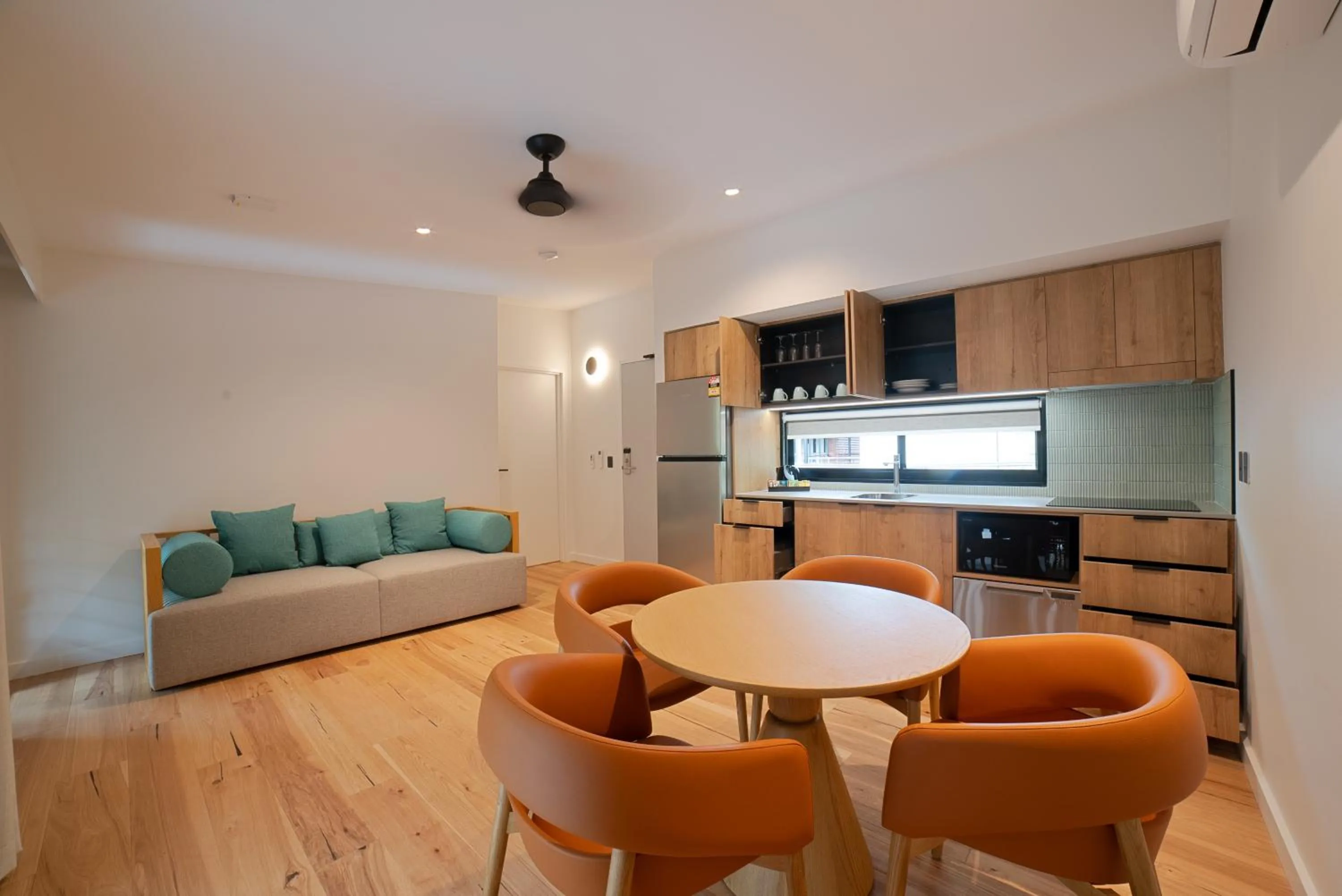 Living room in Mercure Darwin Airport Resort