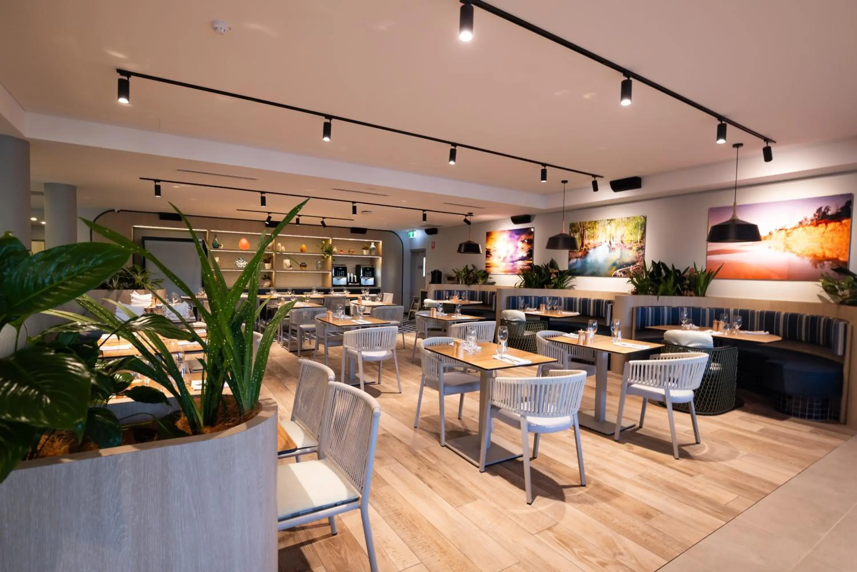 Restaurant/places to eat in Mercure Darwin Airport Resort Restaurant/places to eat in Mercure Darwin Airport Resort