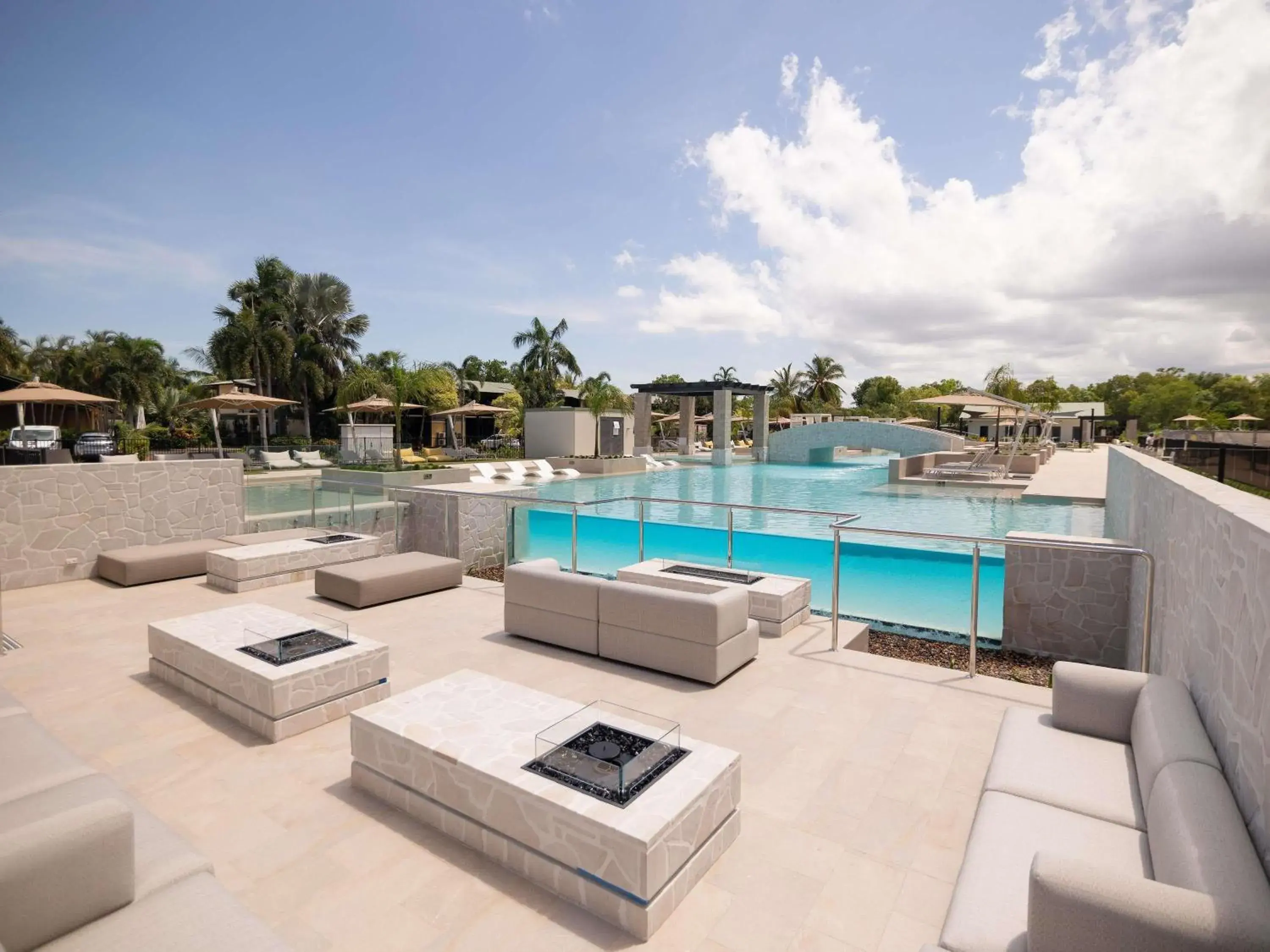 Property building in Mercure Darwin Airport Resort Property building in Mercure Darwin Airport Resort