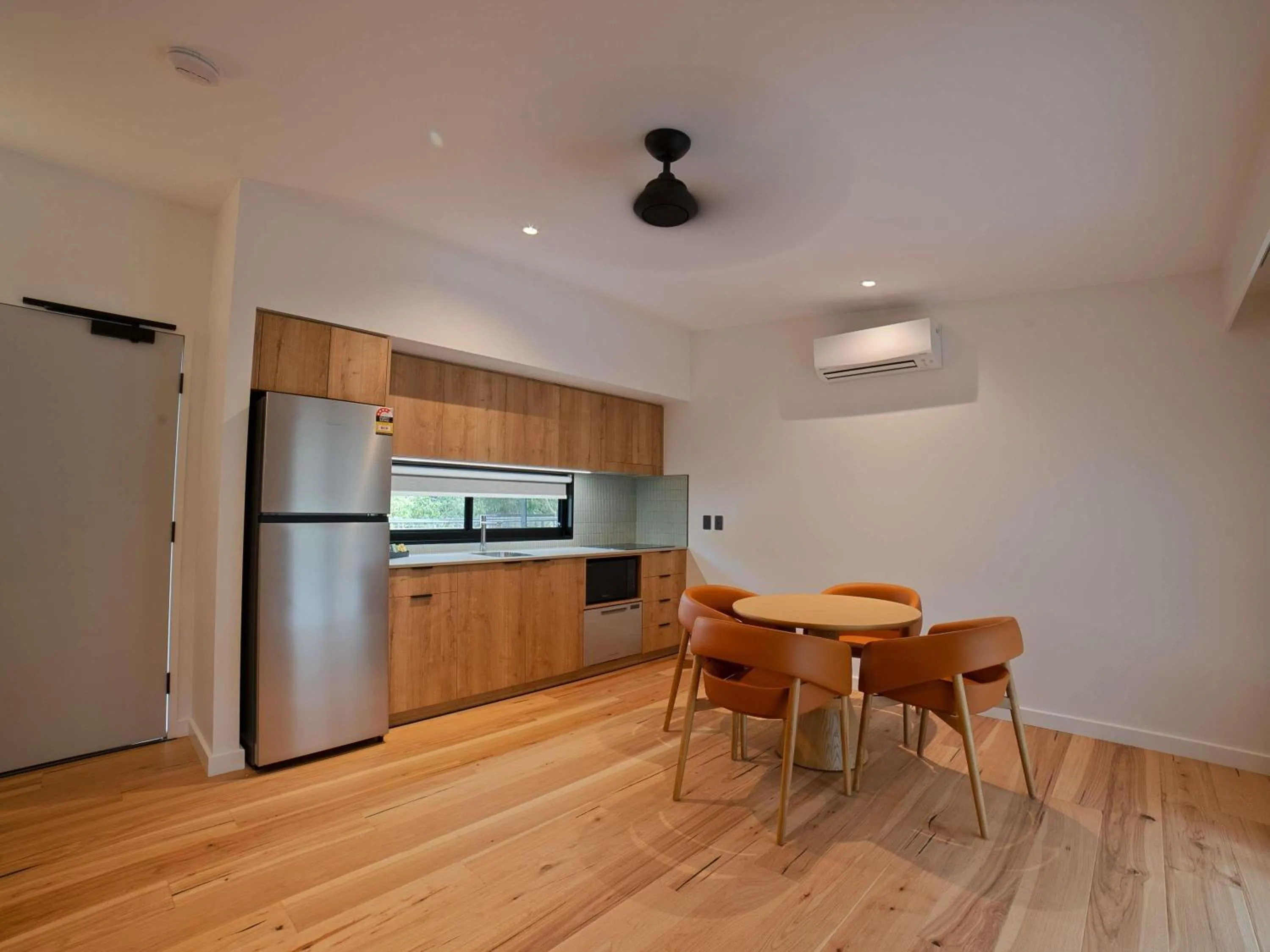 Bedroom in Mercure Darwin Airport Resort