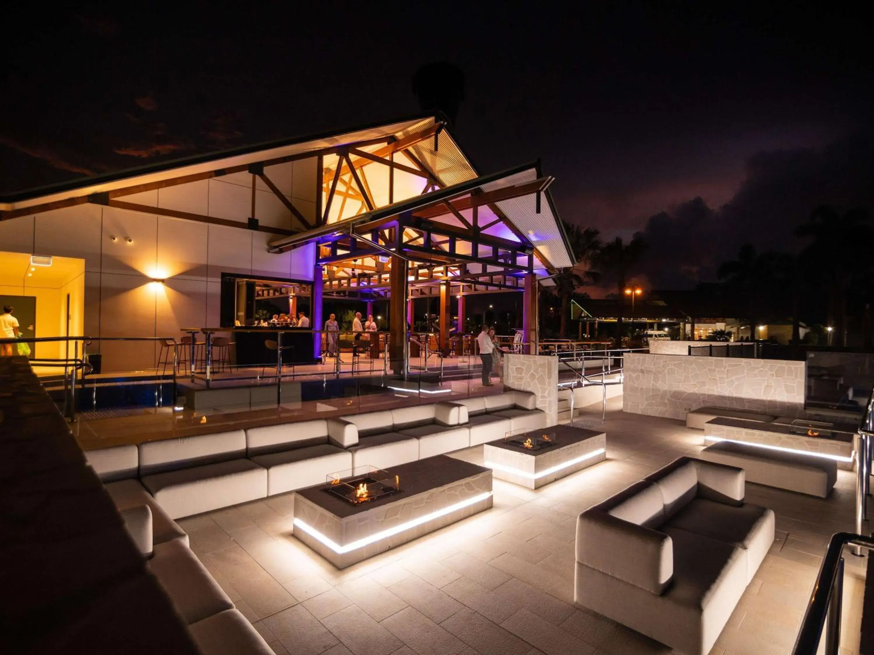 Property building in Mercure Darwin Airport Resort Property building in Mercure Darwin Airport Resort