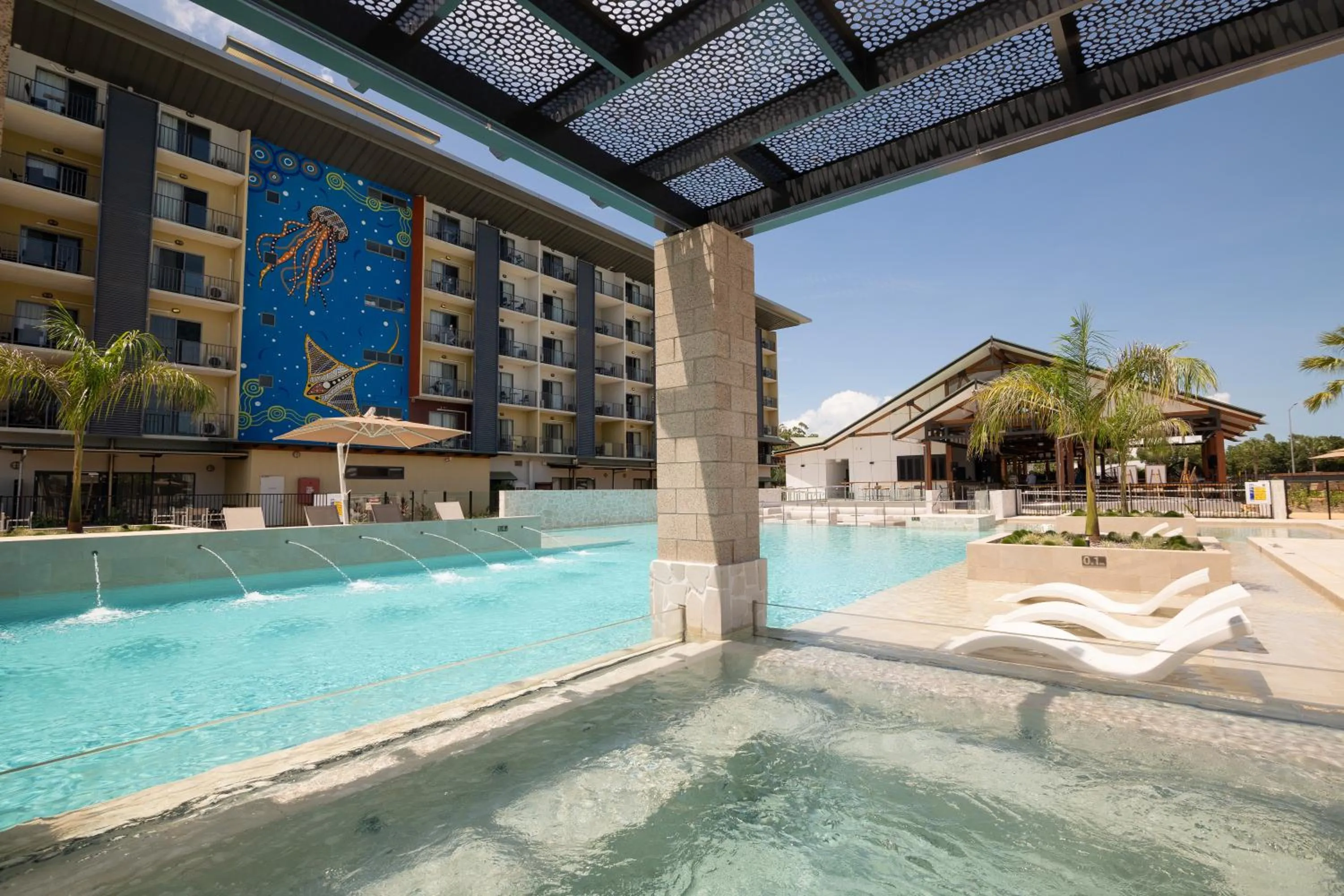 Pool view in Mercure Darwin Airport Resort