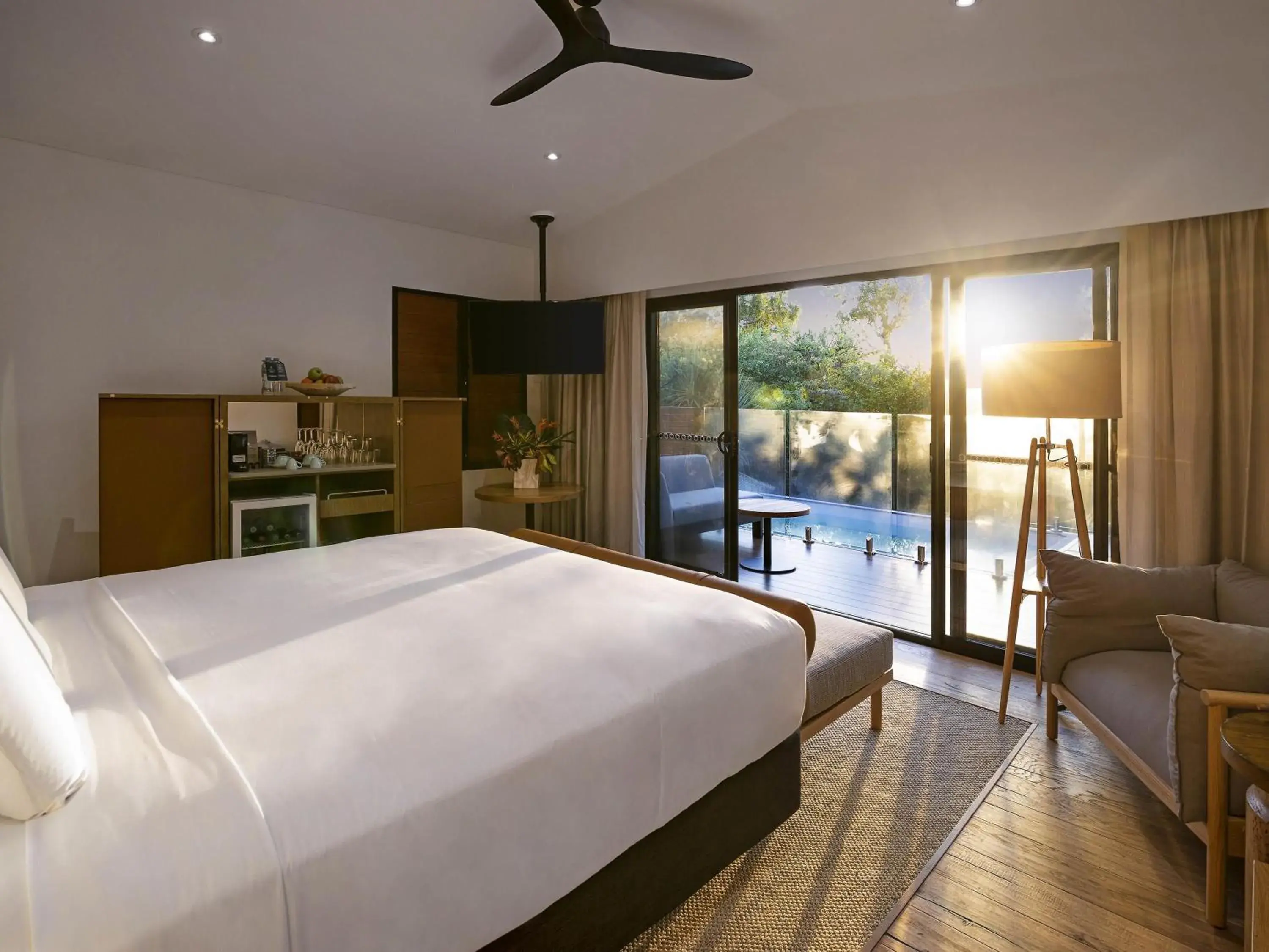 Bedroom, Bed in Mercure Darwin Airport Resort Bedroom, Bed in Mercure Darwin Airport Resort