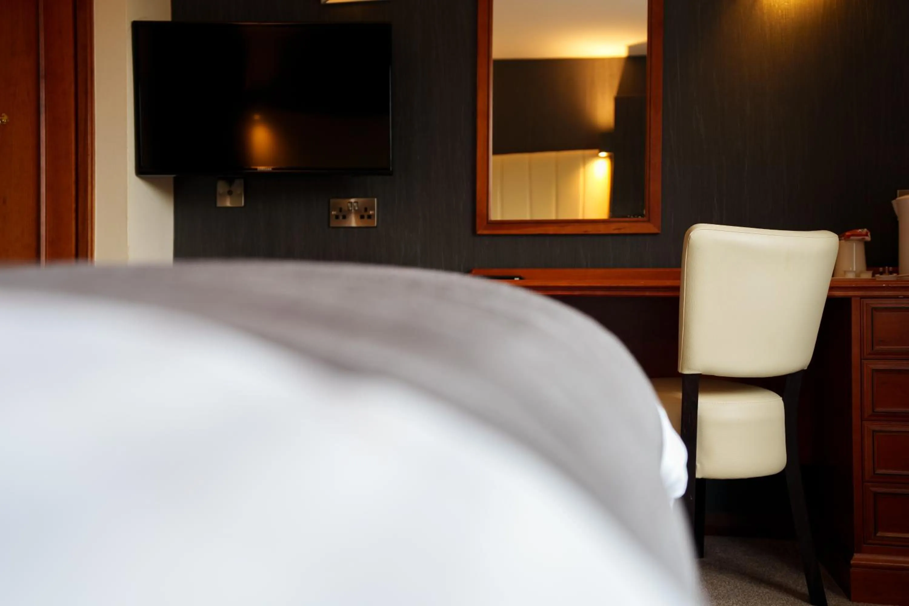 Bedroom, Bed in Arden Hotel And Leisure Club