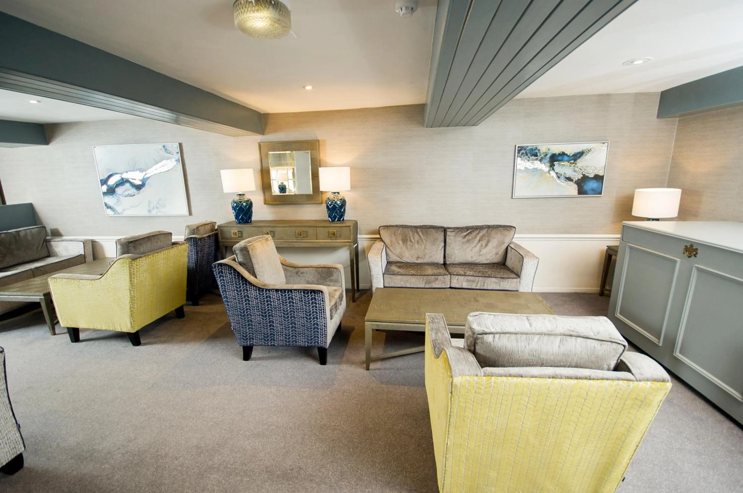 Lounge or bar in Crown Hotel Wetheral