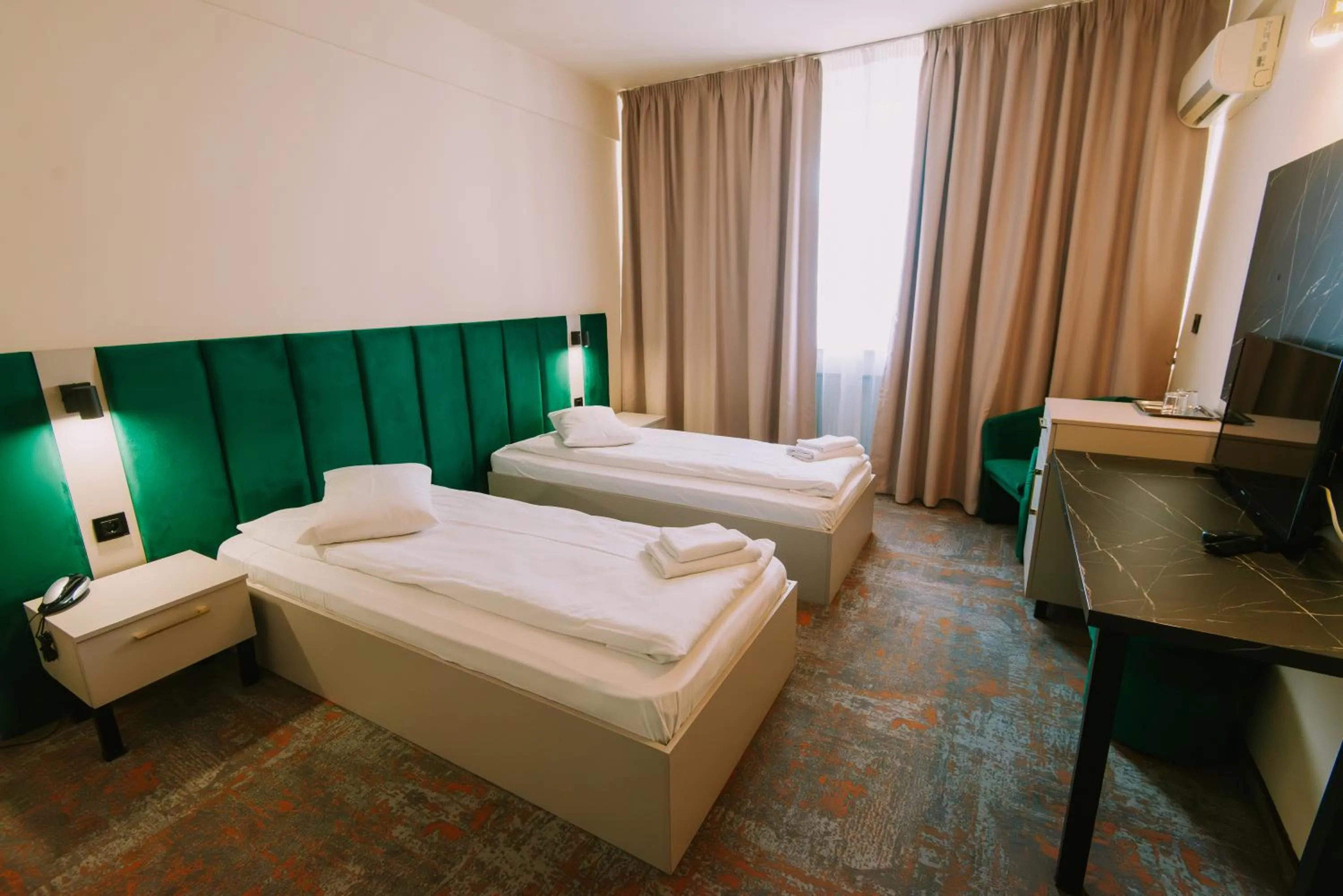 Photo of the whole room, Bed in Hotel Victoria