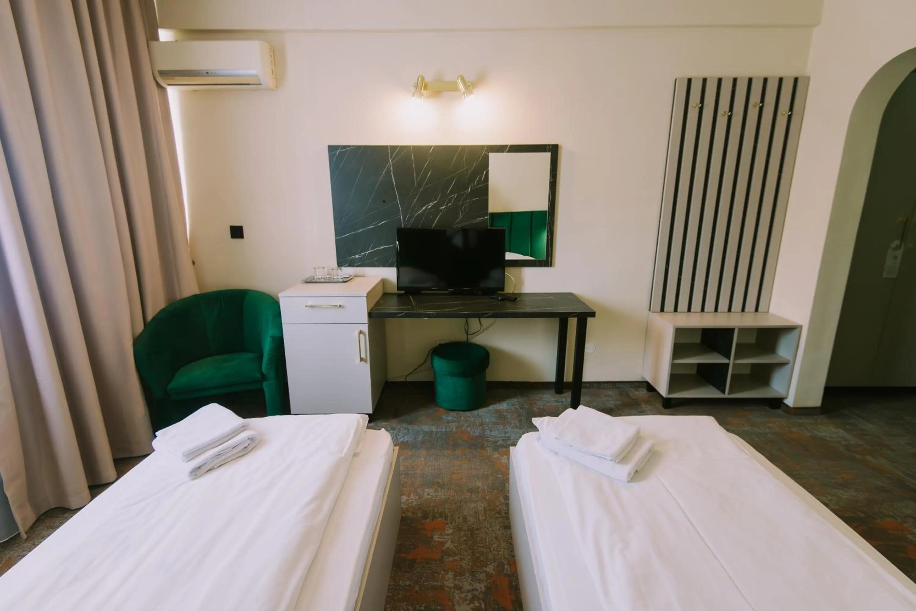 Photo of the whole room, Bed in Hotel Victoria