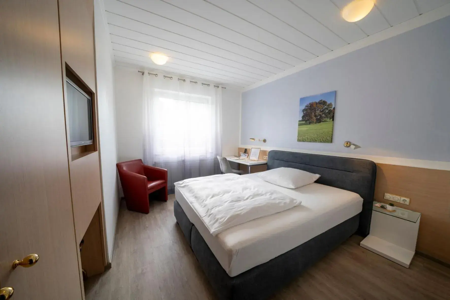 Queen Room - single occupancy in Mühlenkamp Hotel & Gastronomie Queen Room - single occupancy in Mühlenkamp Hotel & Gastronomie