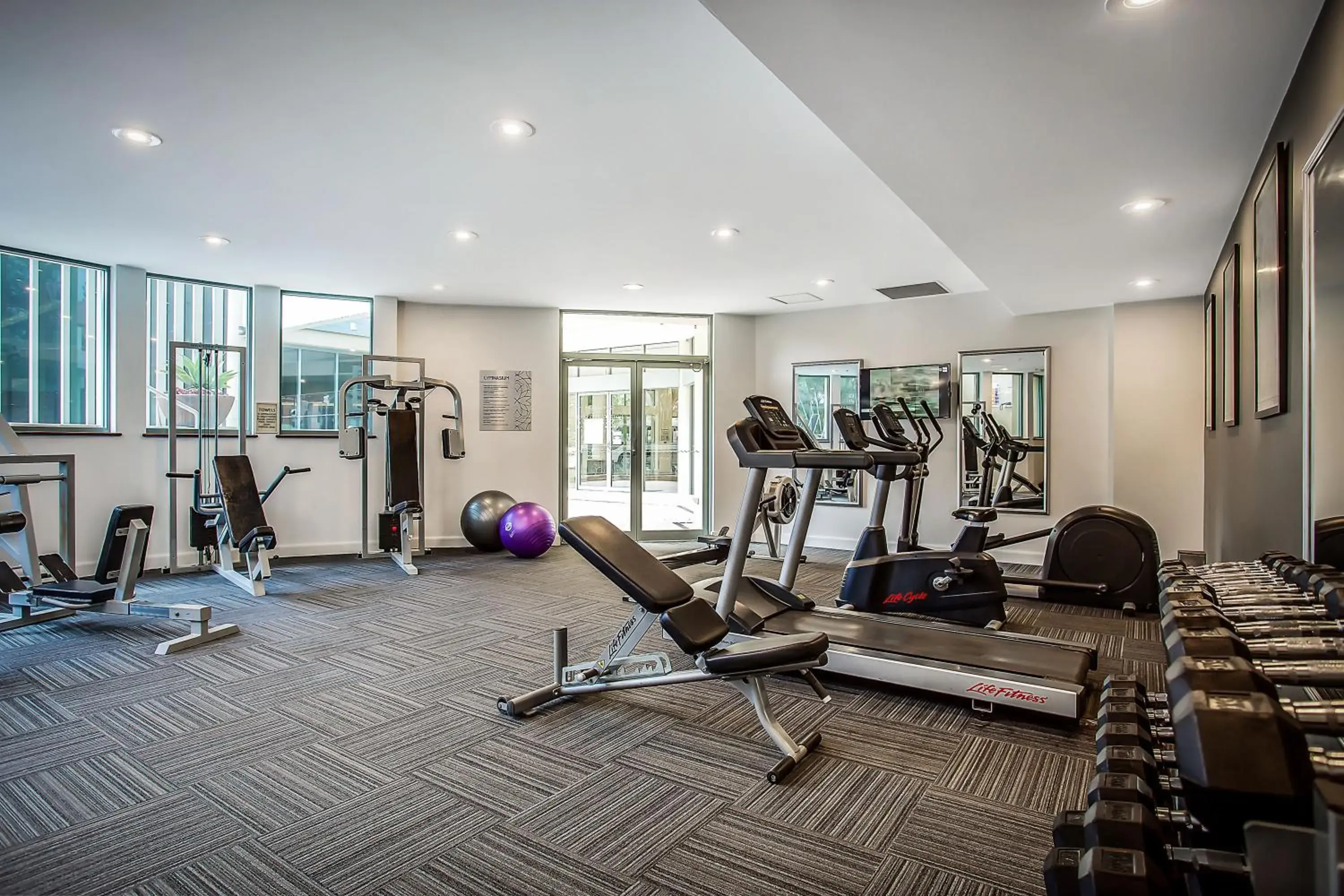 Fitness centre/facilities in Mantra Legends Hotel Fitness centre/facilities in Mantra Legends Hotel