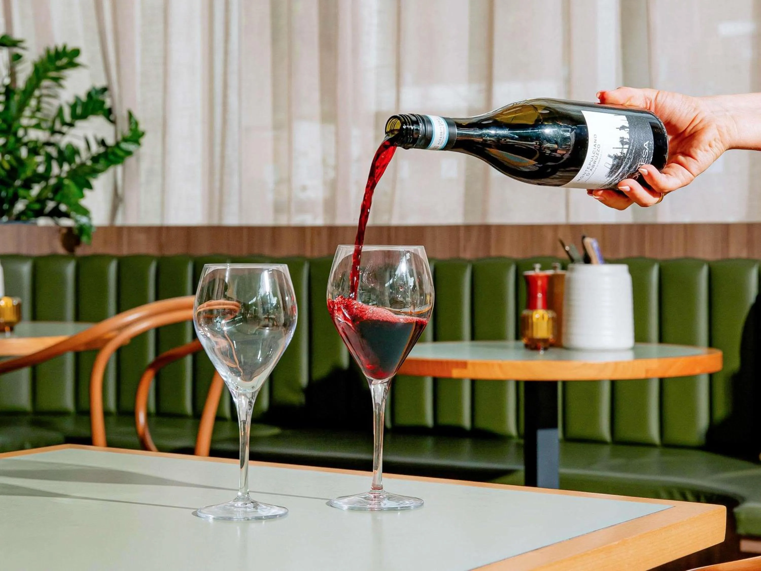 Restaurant/places to eat in Mantra South Bank Brisbane