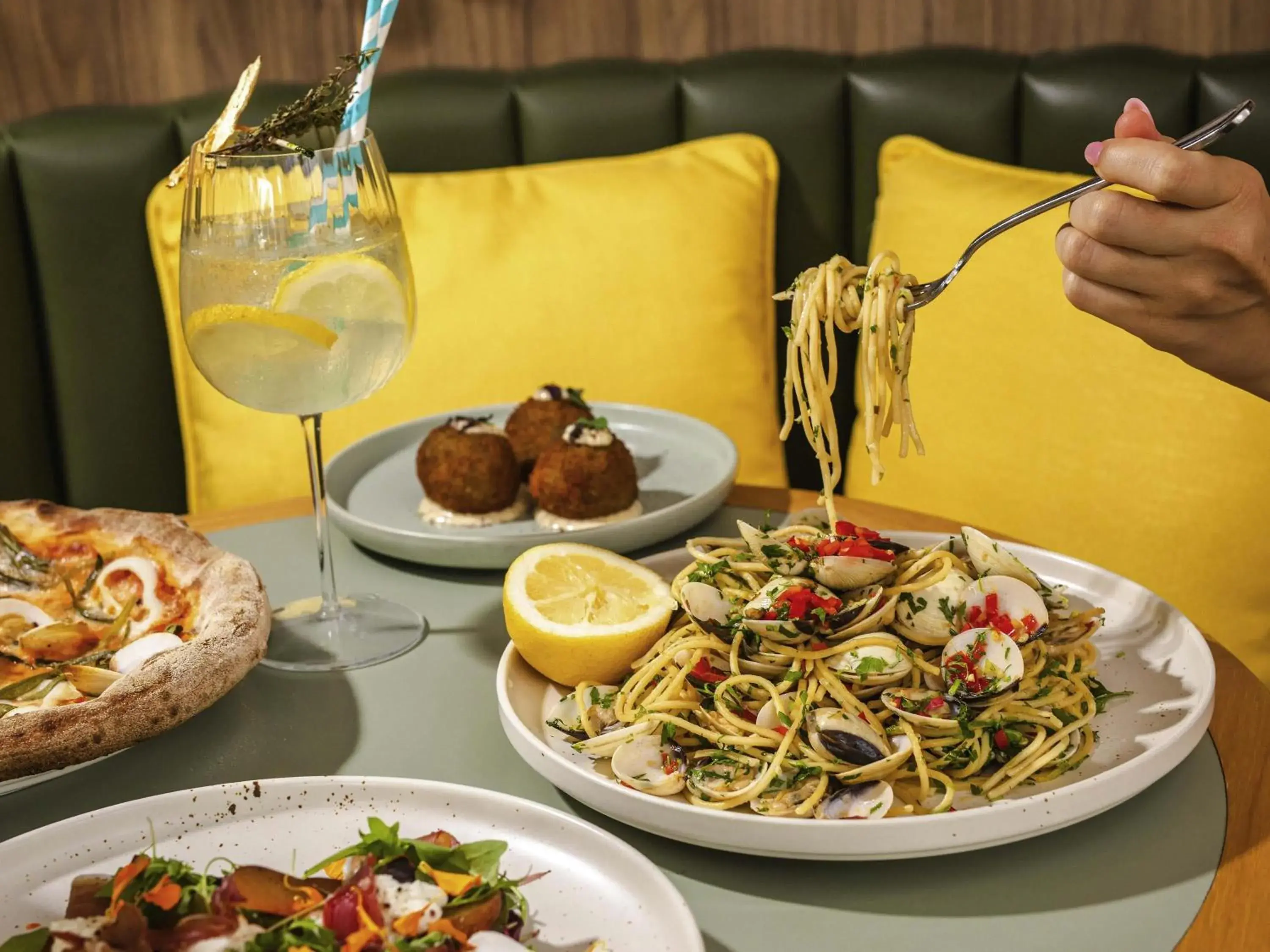 Restaurant/places to eat in Mantra South Bank Brisbane Restaurant/places to eat in Mantra South Bank Brisbane