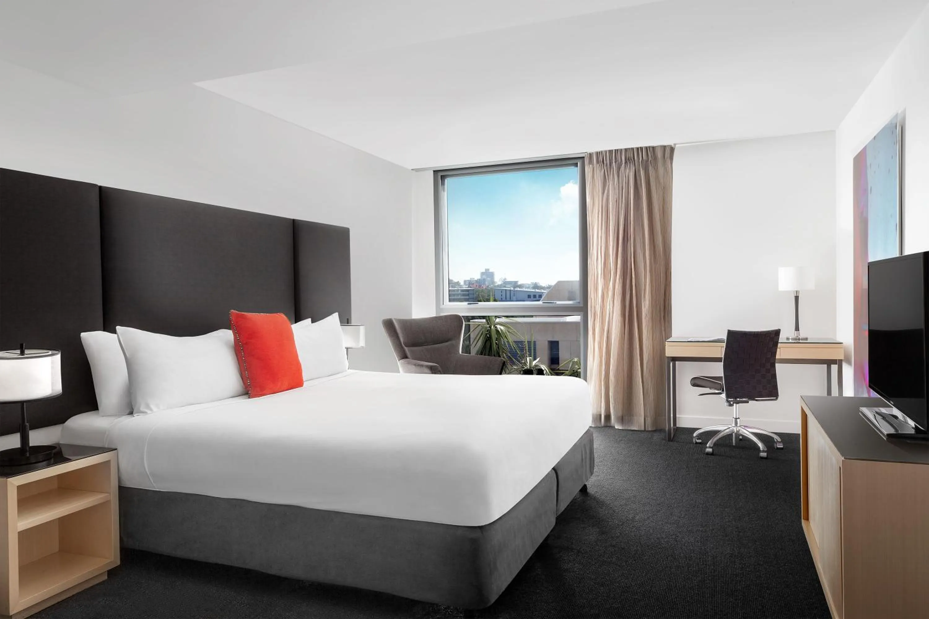 Bedroom, Bed in Mantra South Bank Brisbane