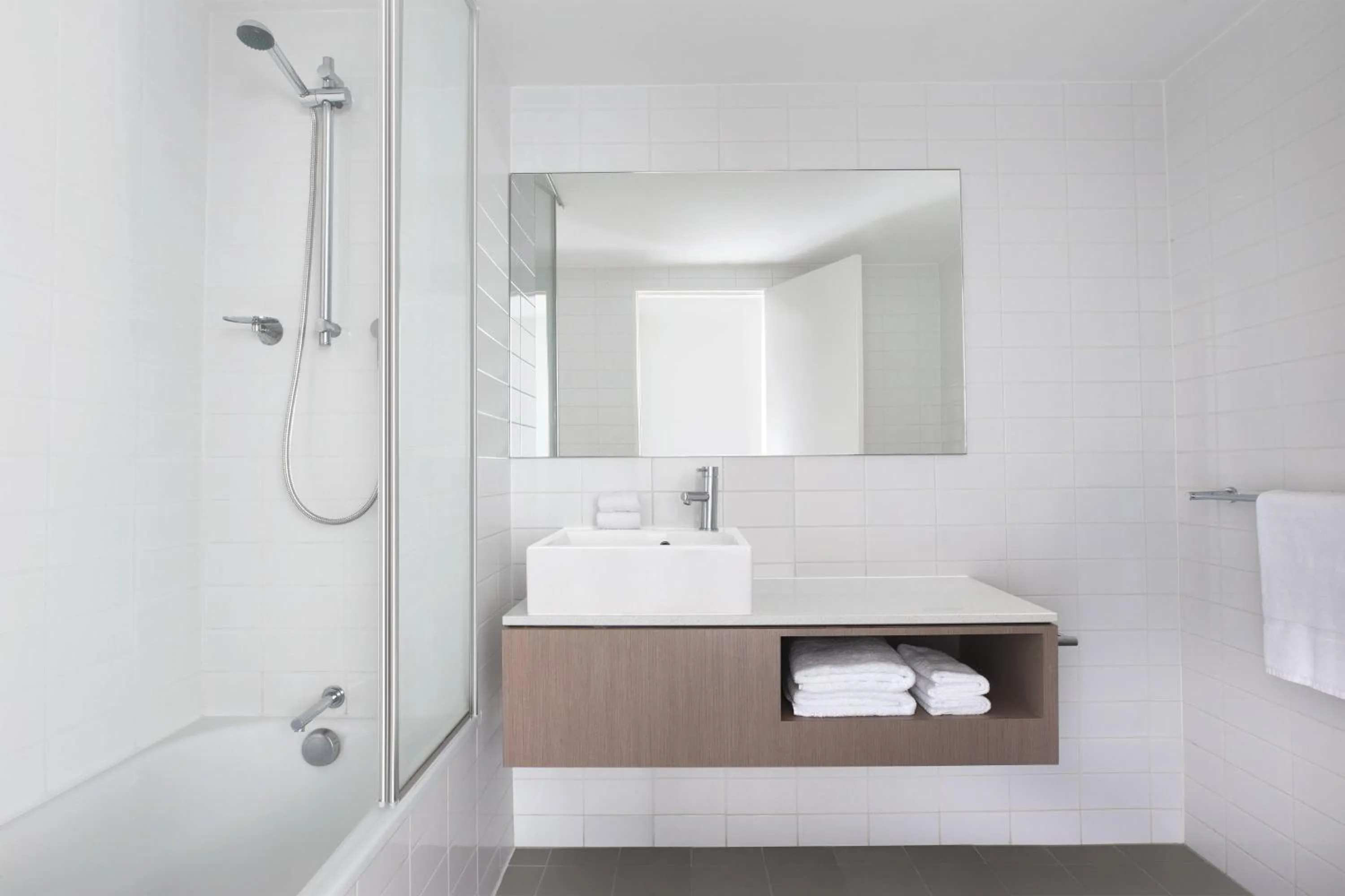 Bathroom in Mantra South Bank Brisbane