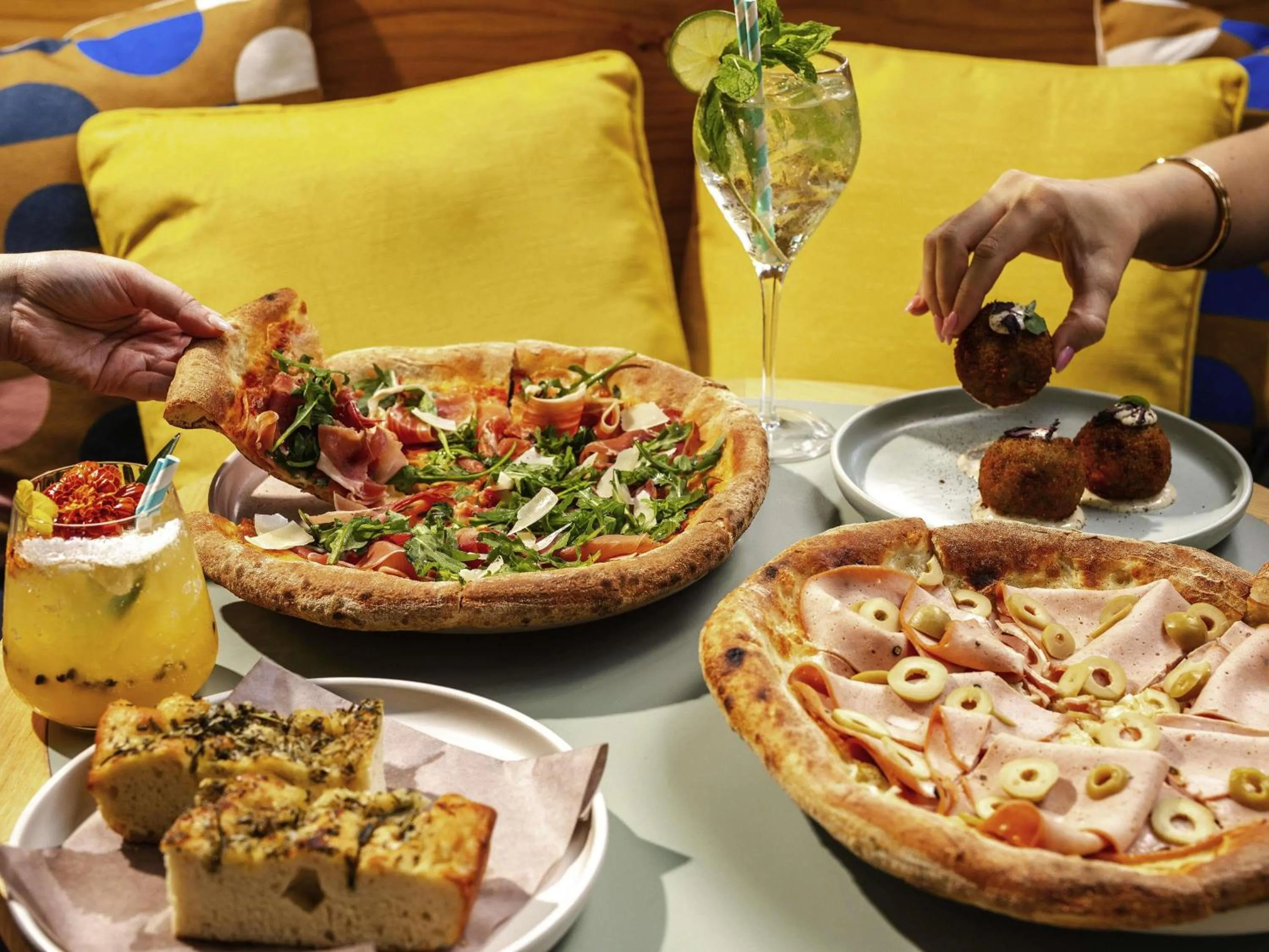 Restaurant/places to eat in Mantra South Bank Brisbane