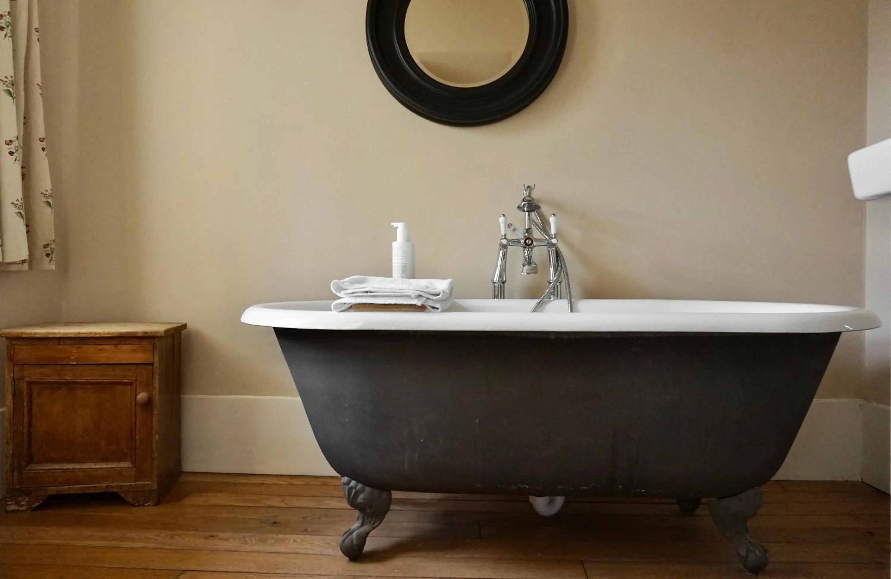 Bathroom in Derby Arms Witherslack