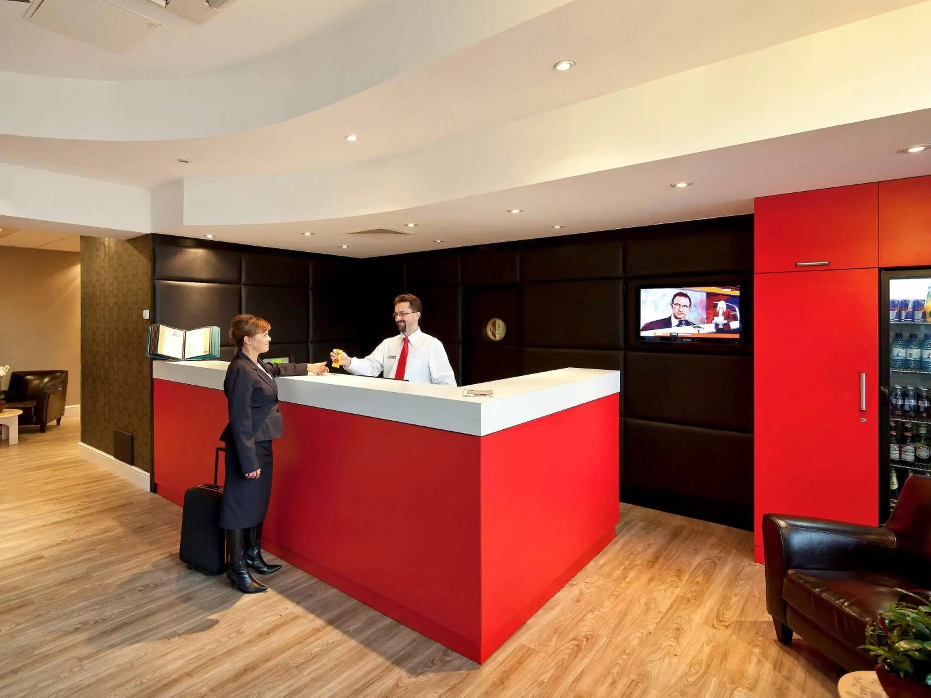 Property building, Lobby/Reception in ibis Stevenage Centre