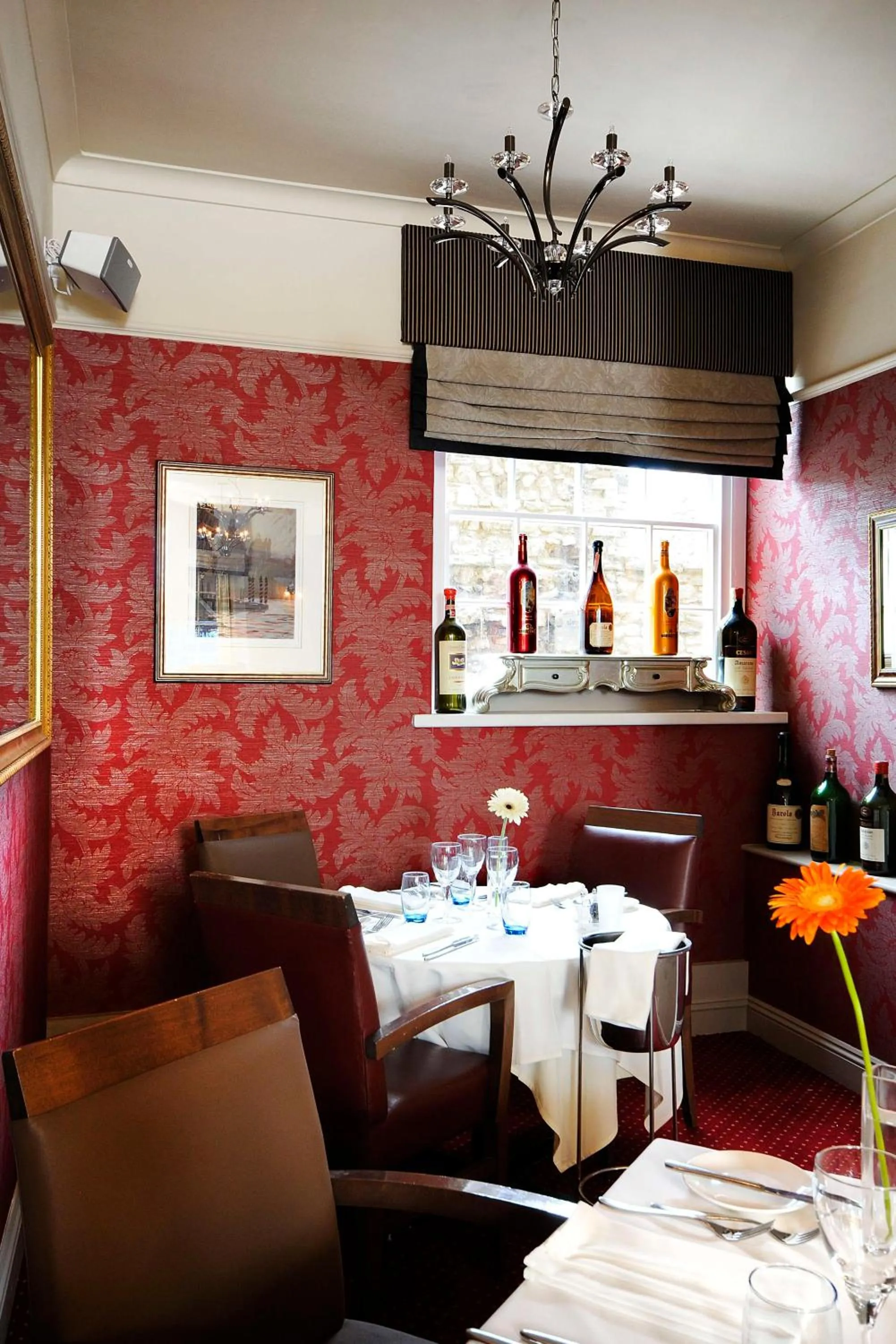 Restaurant/places to eat in Ennios Boutique Hotel