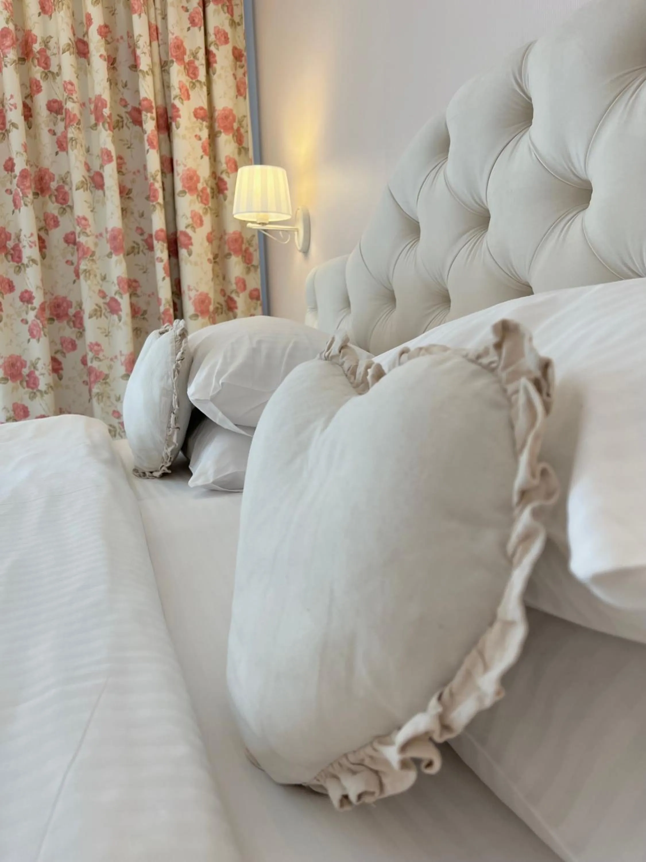 Bed in Krystal Boutique Mansion