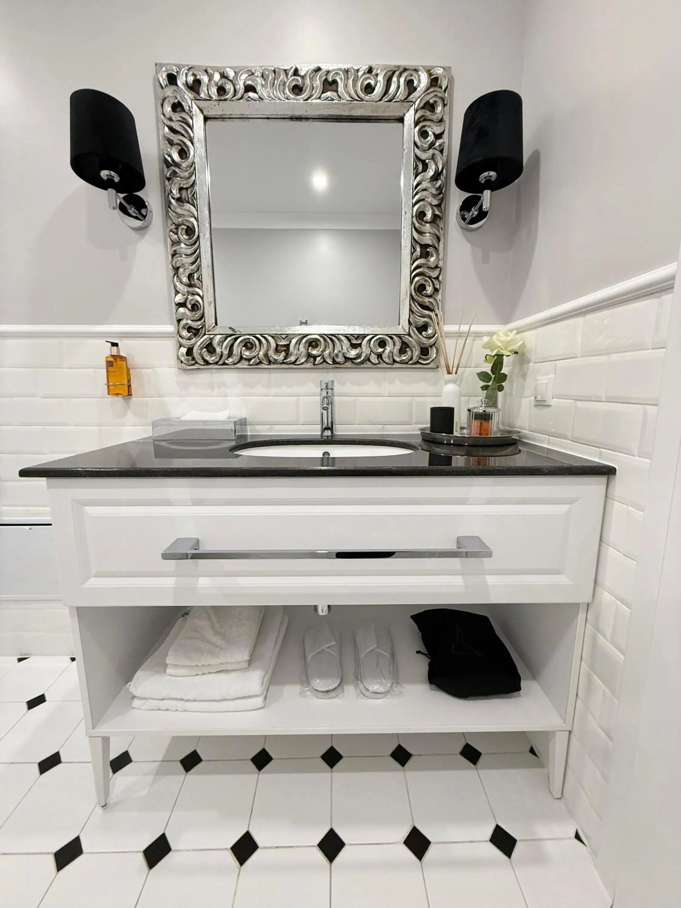 Krystal Boutique Mansion