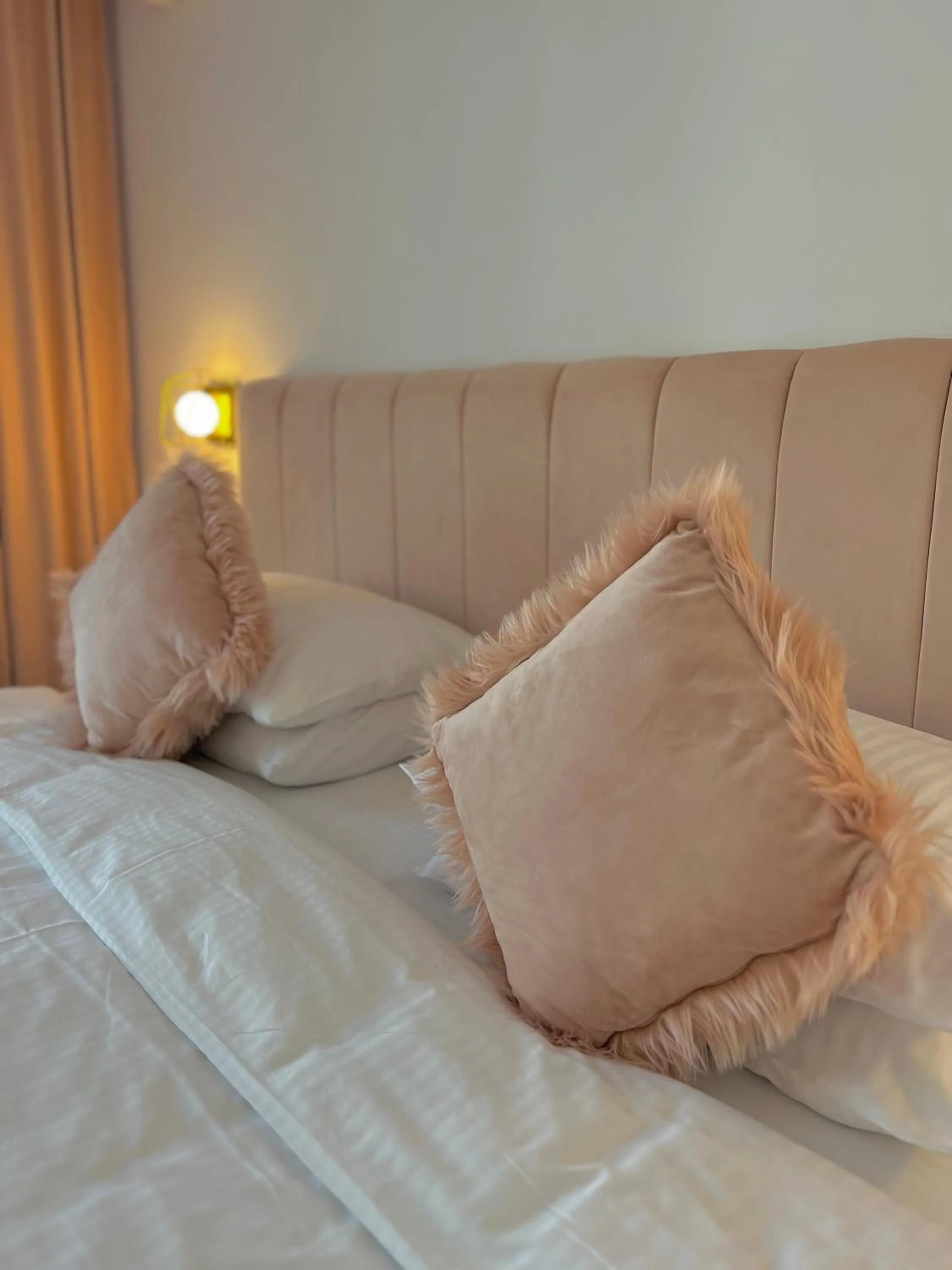 Bed in Krystal Boutique Mansion