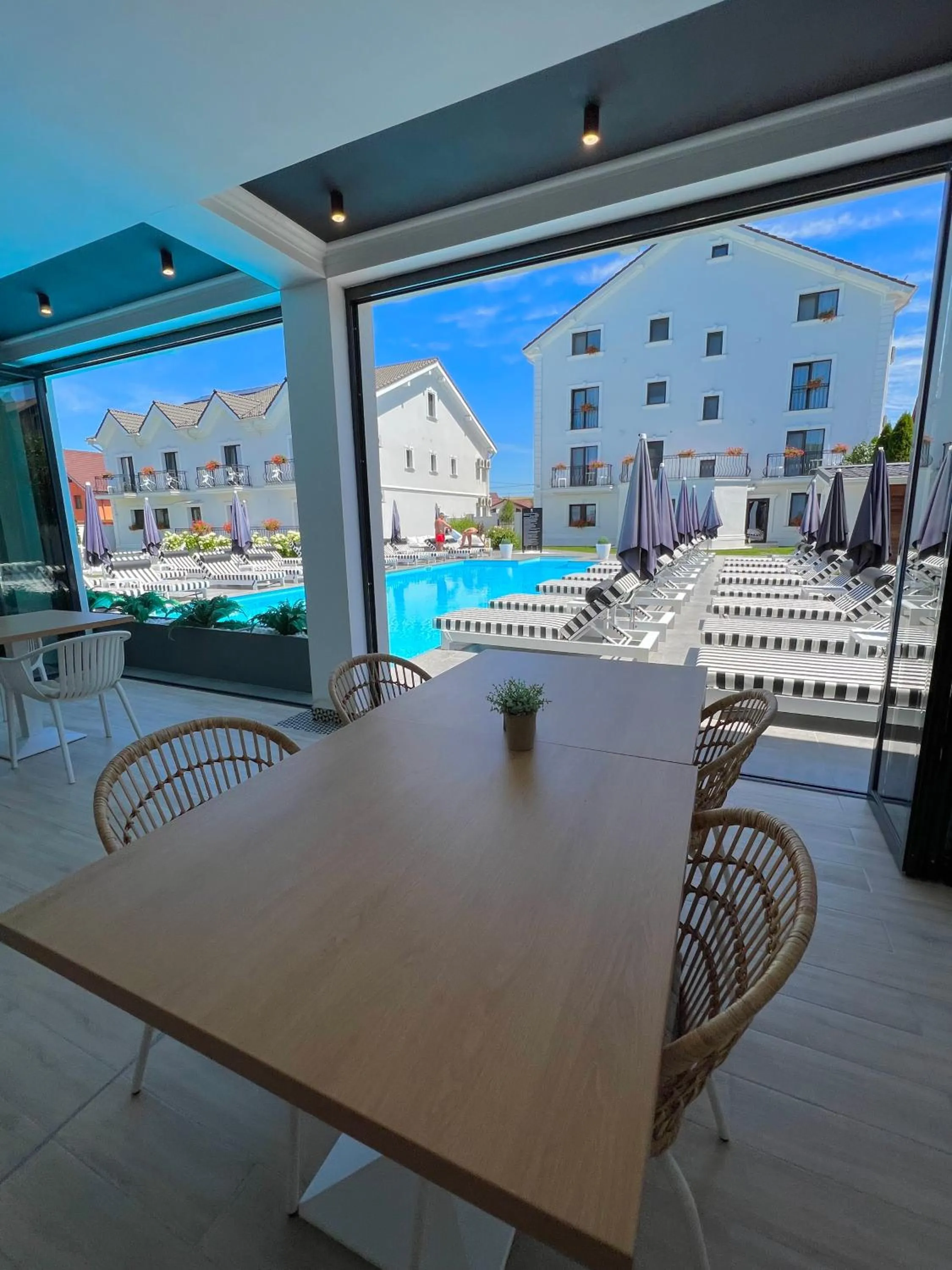 Krystal Boutique Mansion