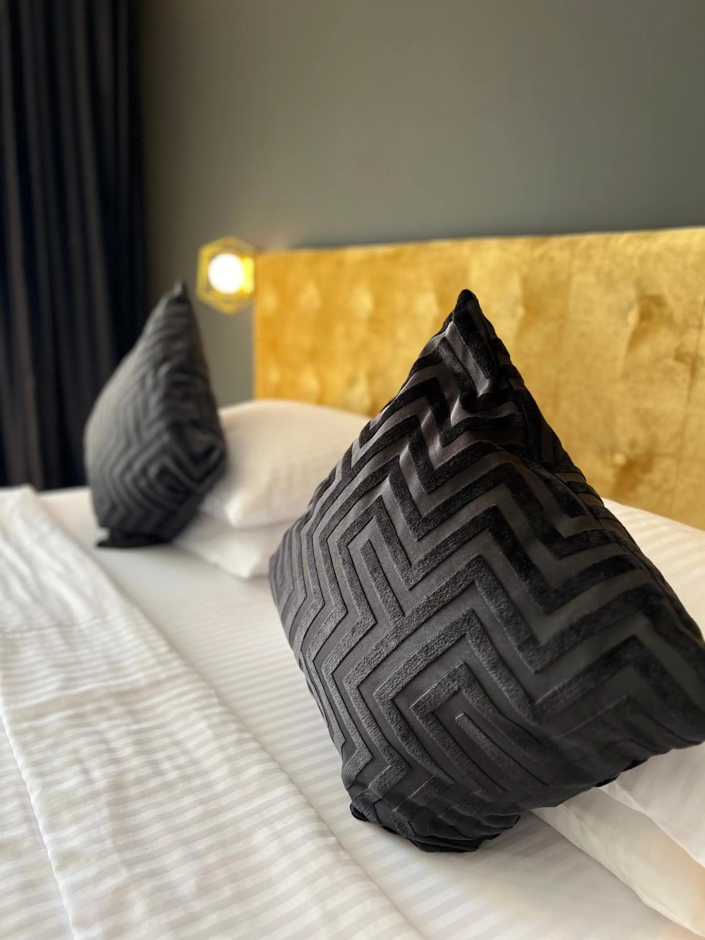 Bed in Krystal Boutique Mansion