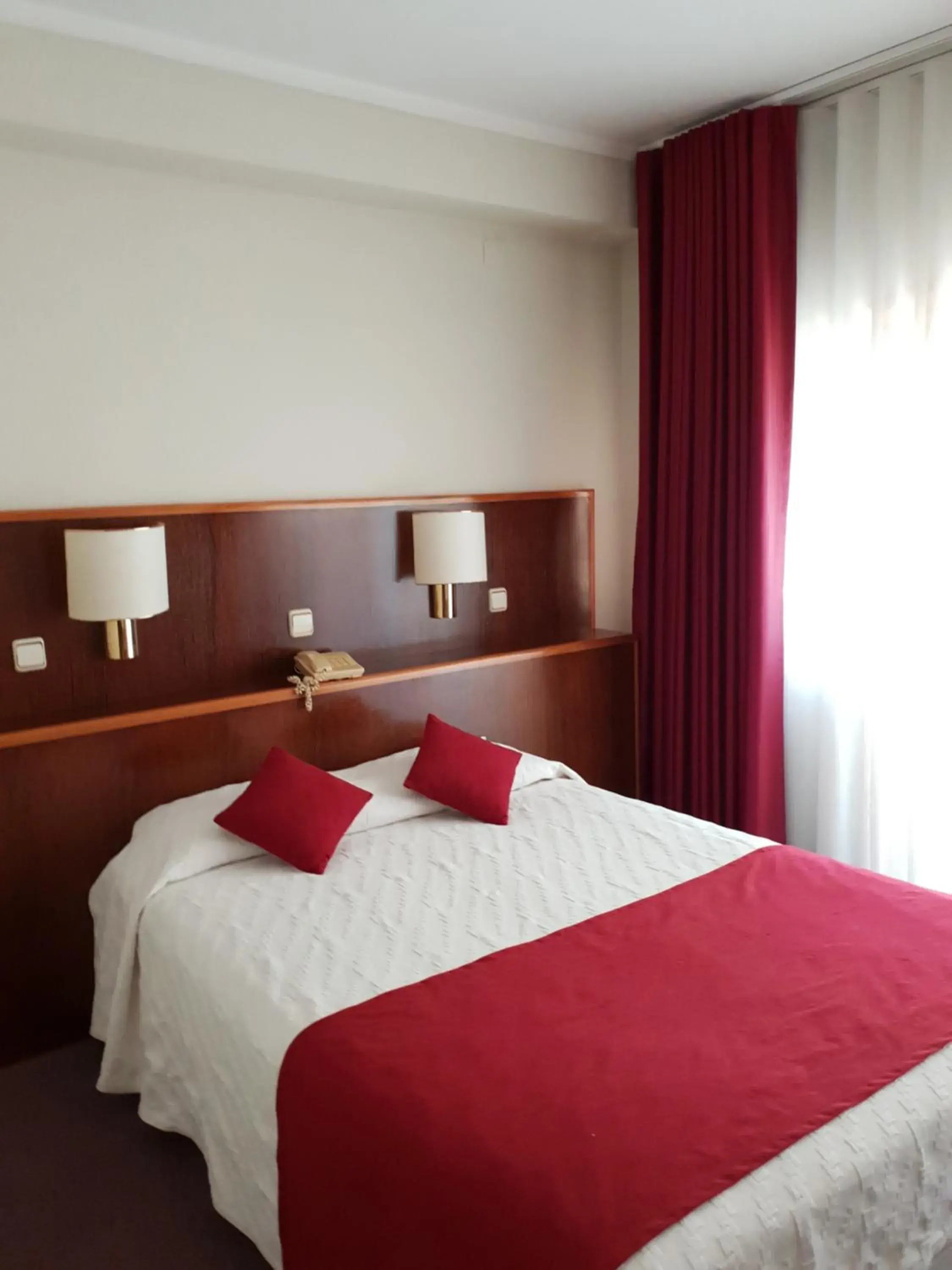 Bedroom, Bed in Luso Brasileiro Bedroom, Bed in Luso Brasileiro